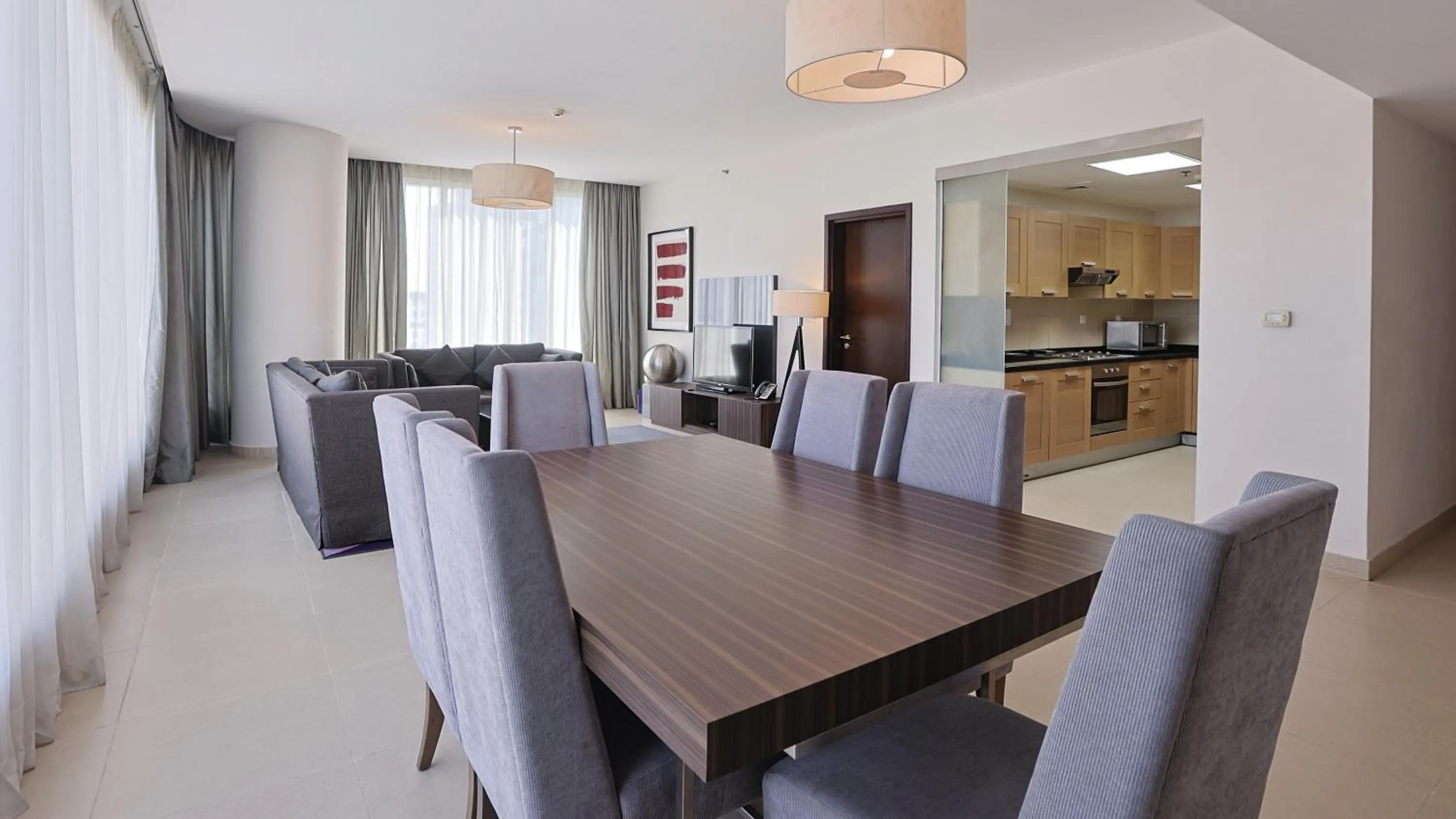 Dining area in Nassima Tower Hotel Apartments