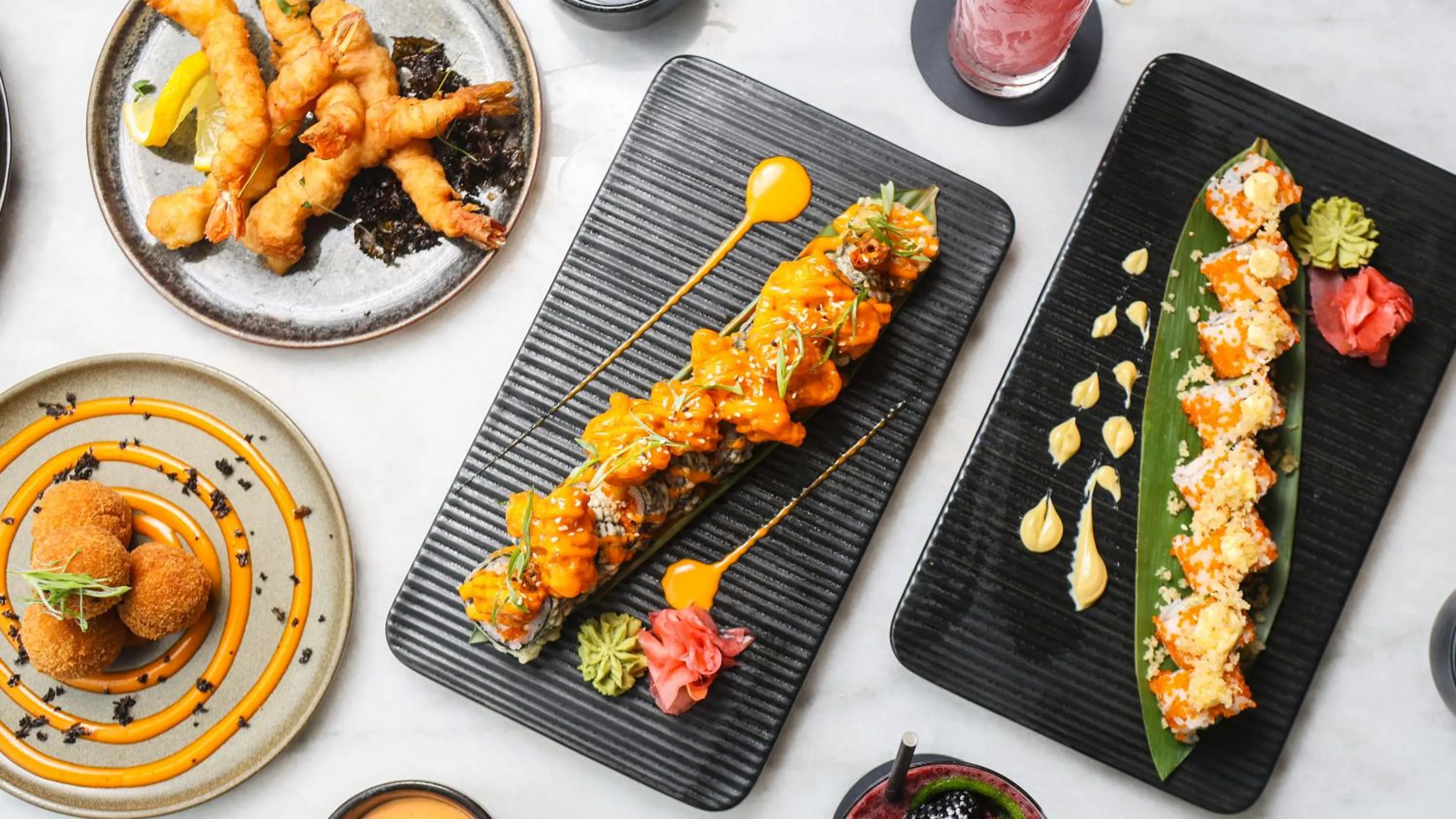 Restaurant/places to eat in Nassima Tower Hotel Apartments