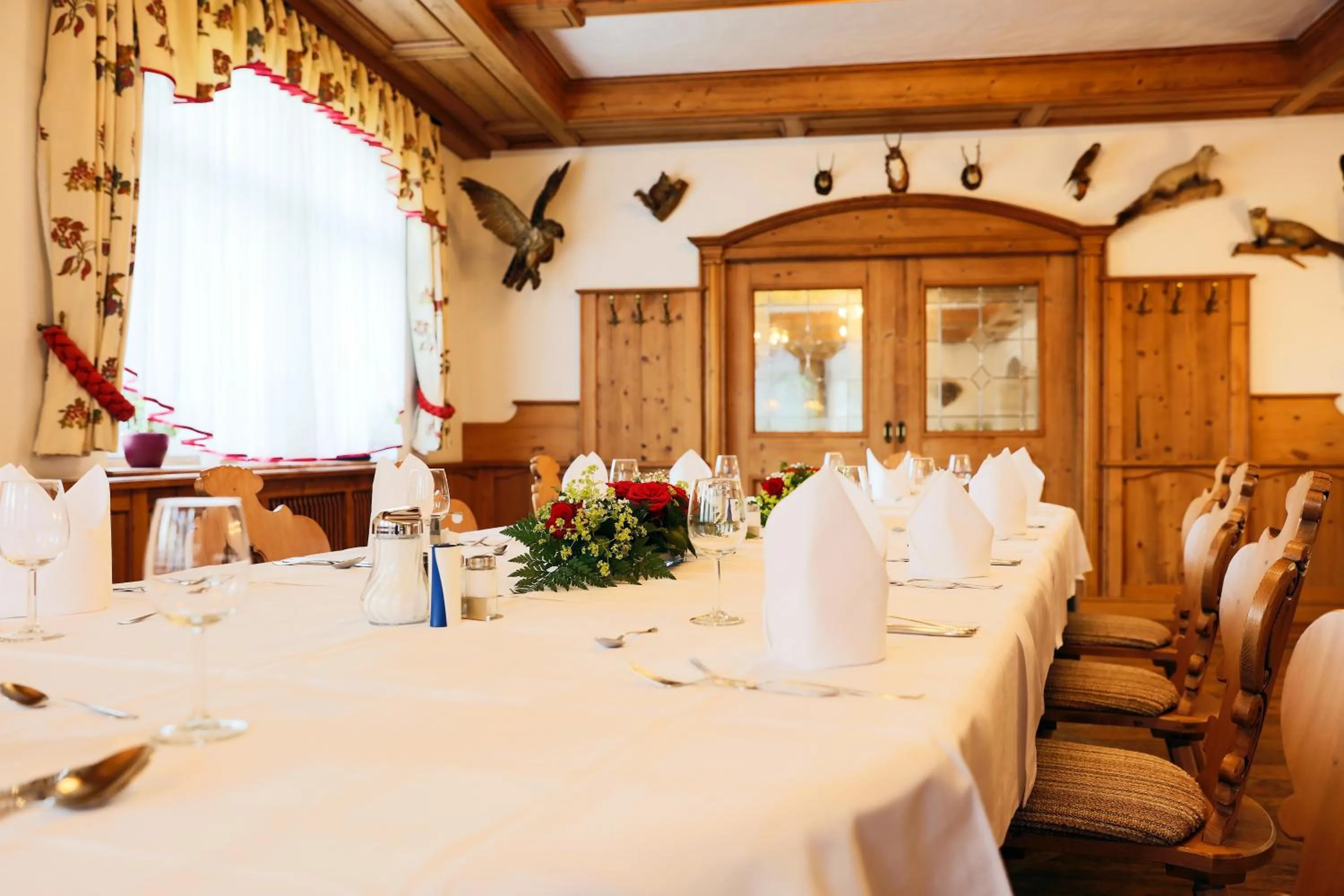 Restaurant/places to eat in Sattelbogener Hof