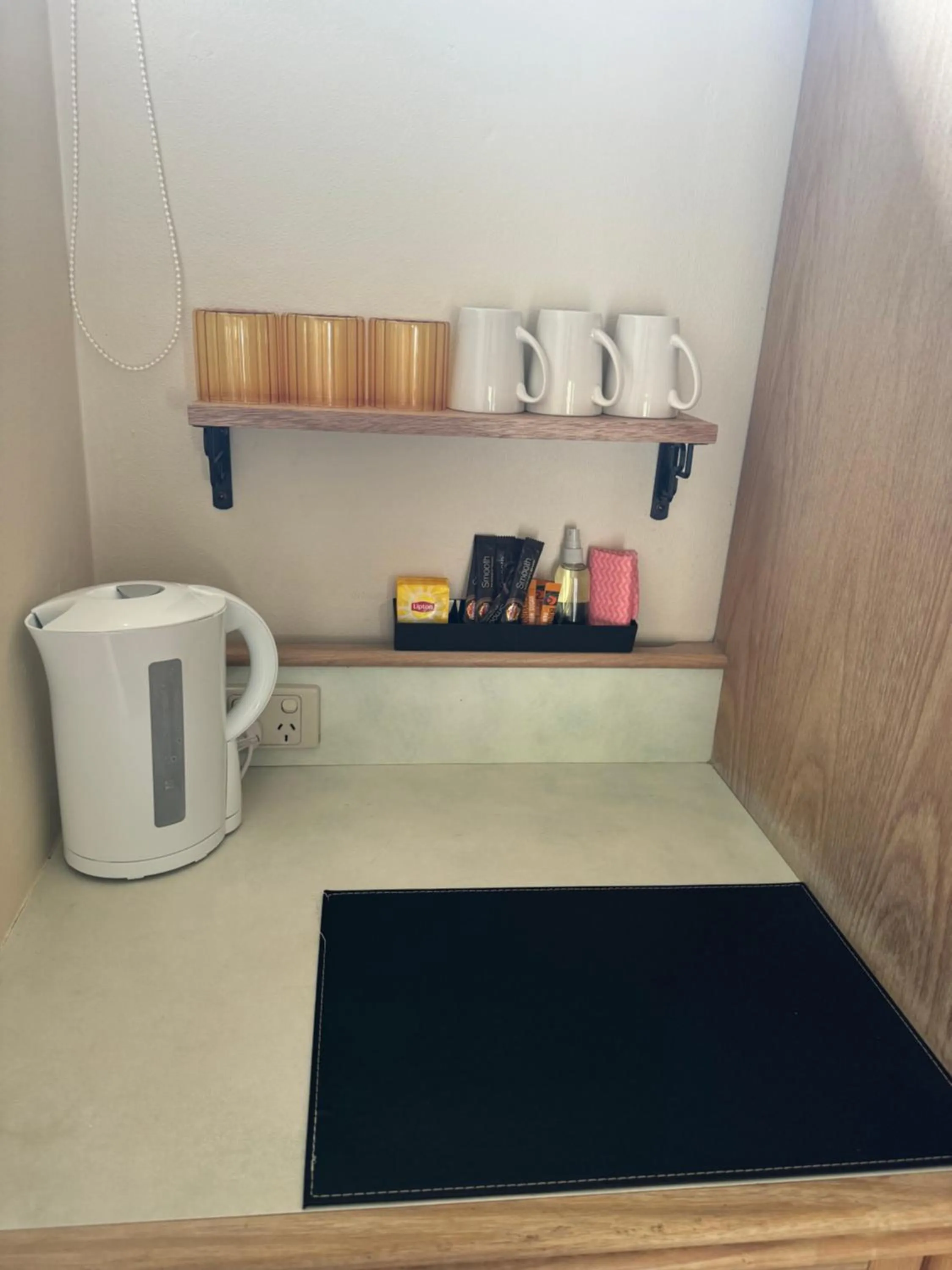 Coffee/tea facilities in Chelsea Motor Inn