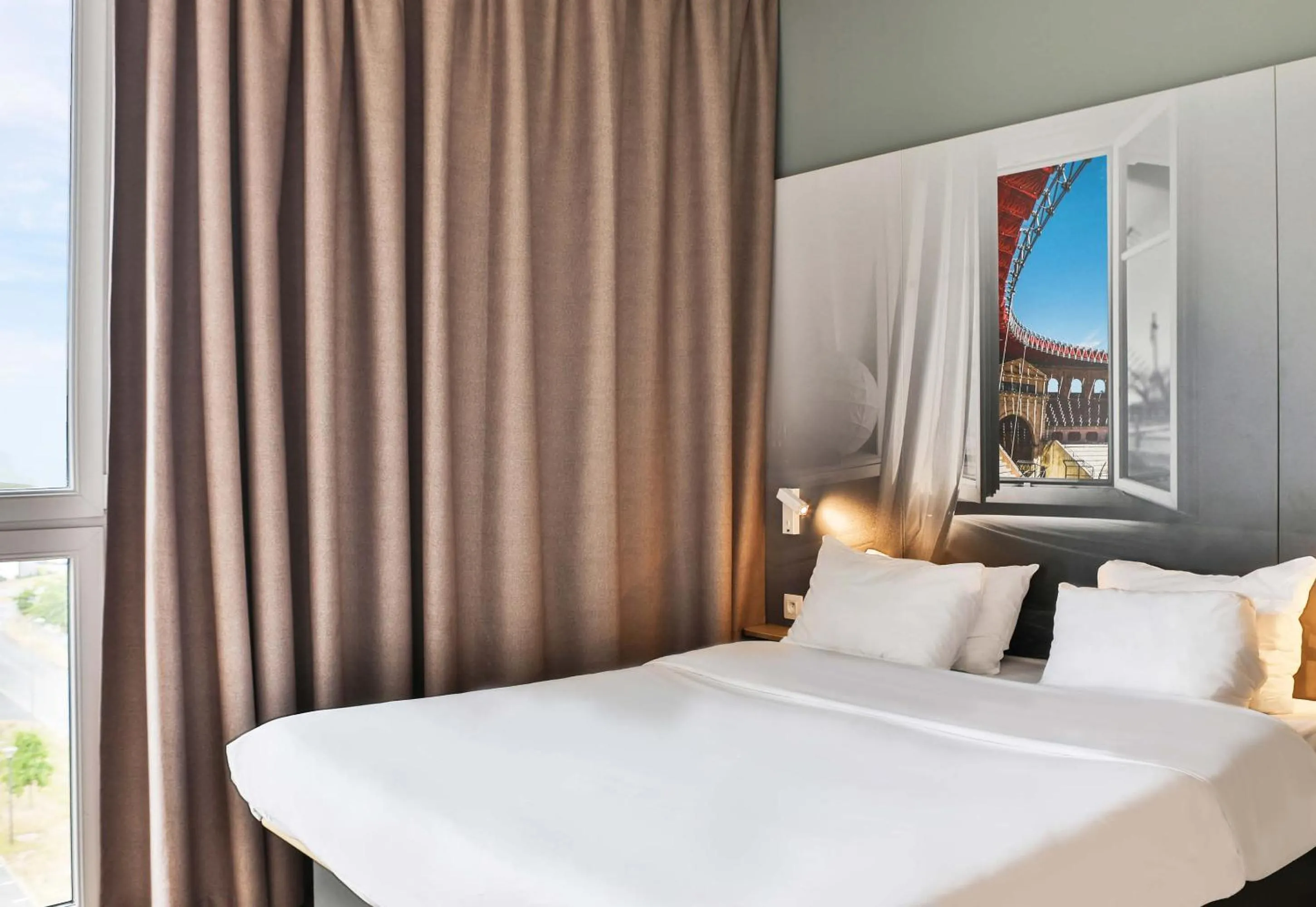 Bedroom, Bed in B&B HOTEL Les Herbiers