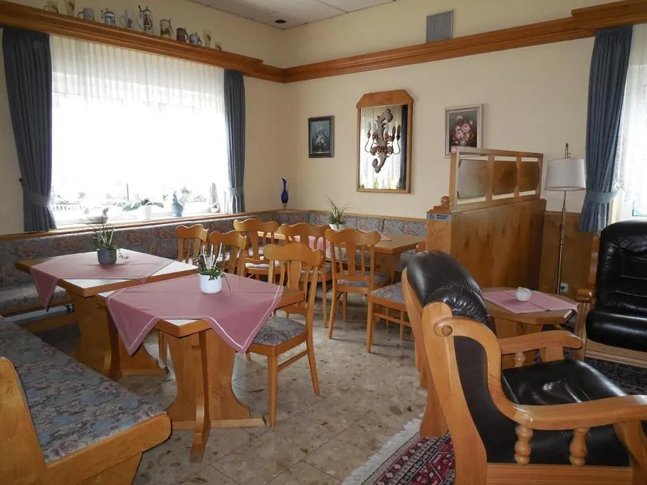 Restaurant/places to eat in Hotel Borger