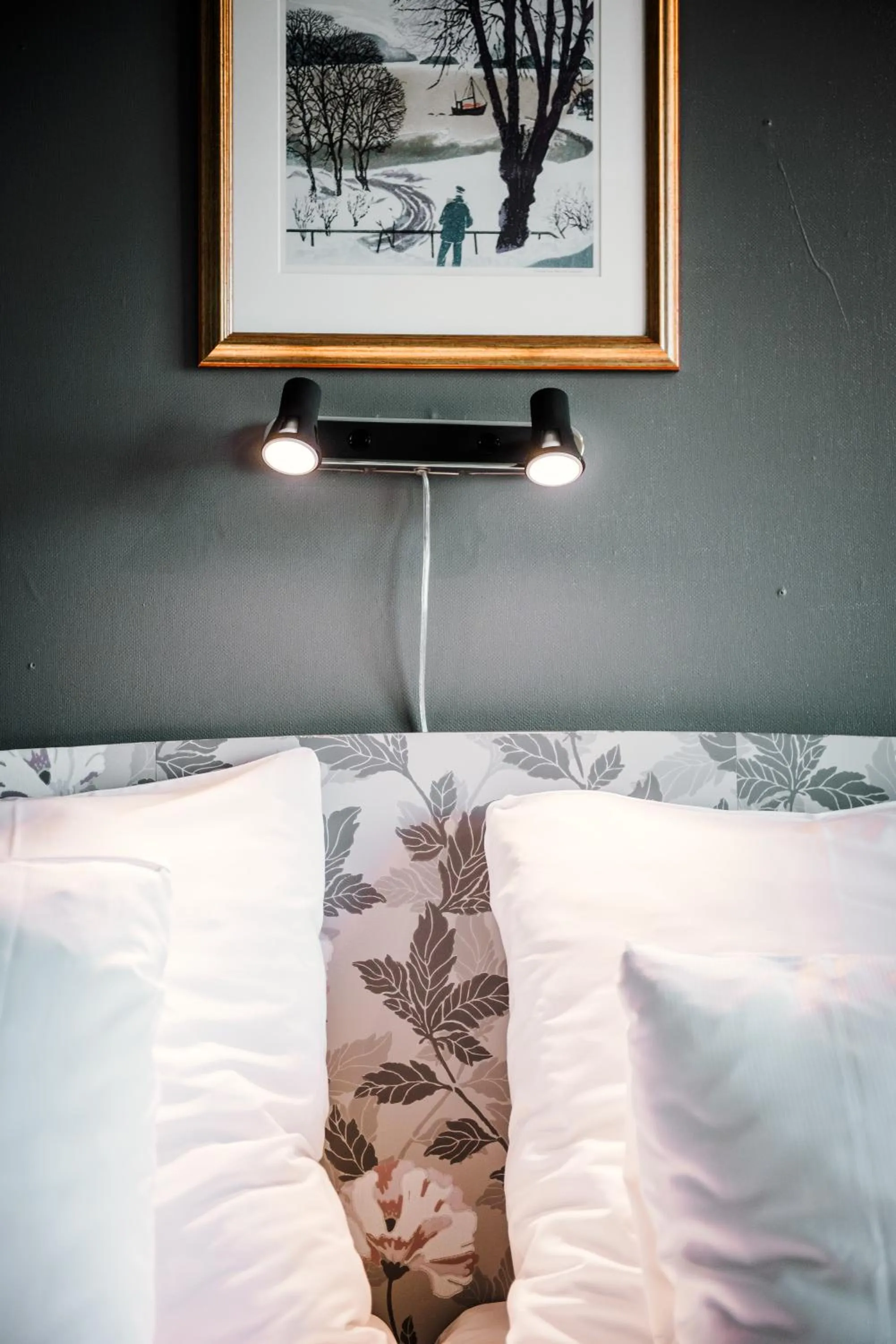 Bed in Vågslidtun Hotel