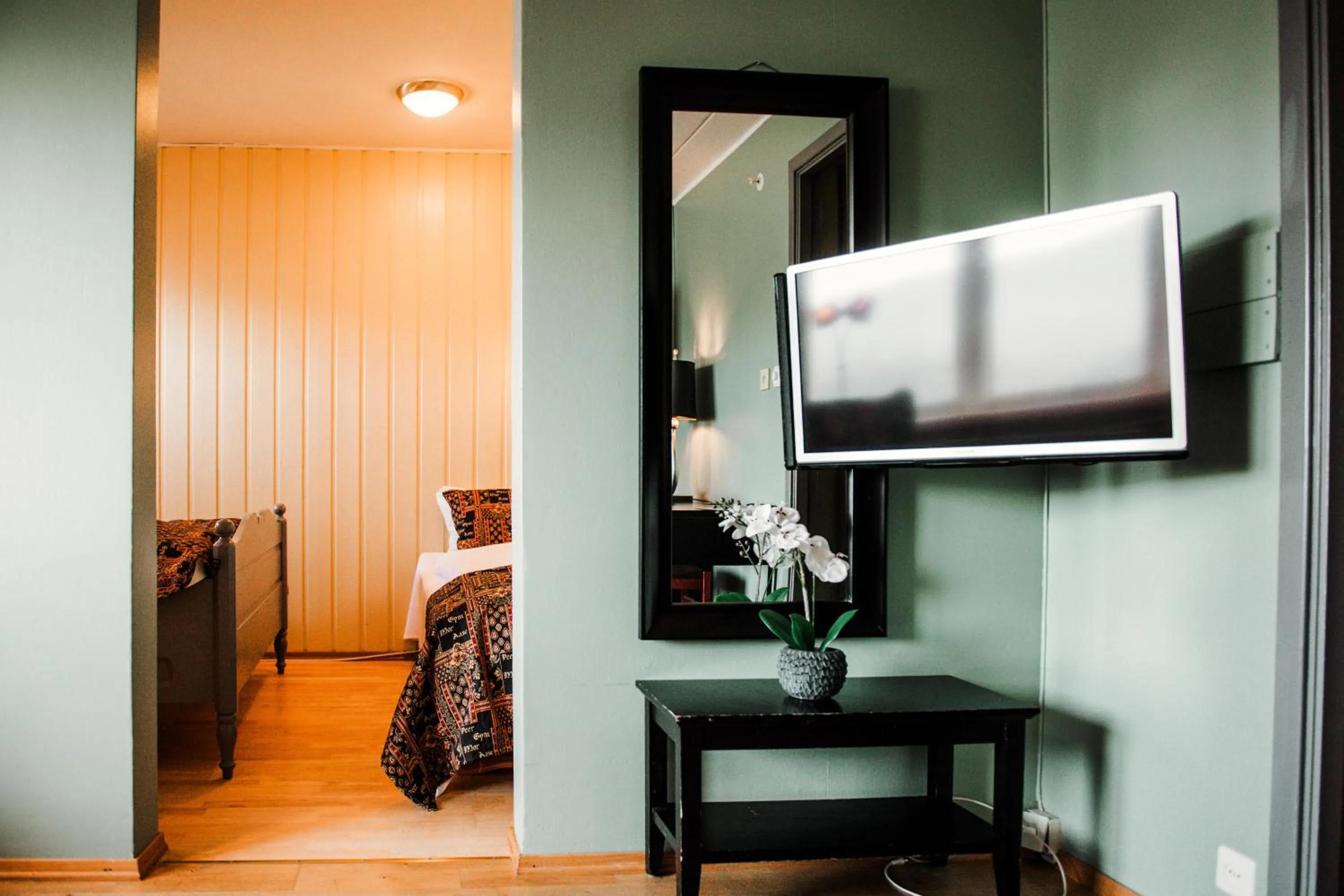 Bed in Vågslidtun Hotel