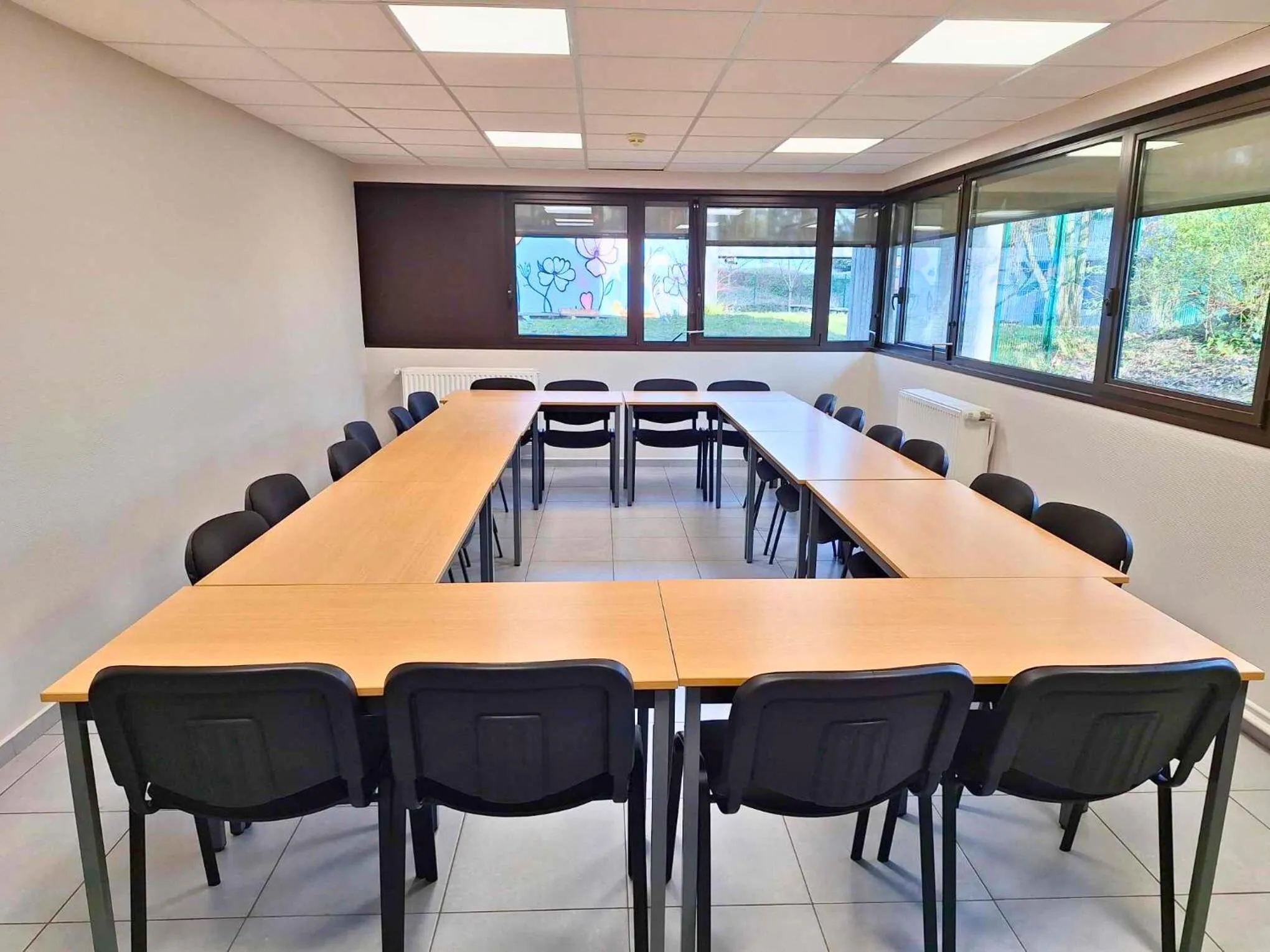 Meeting/conference room in CIS de Champagne - Ethic Etapes