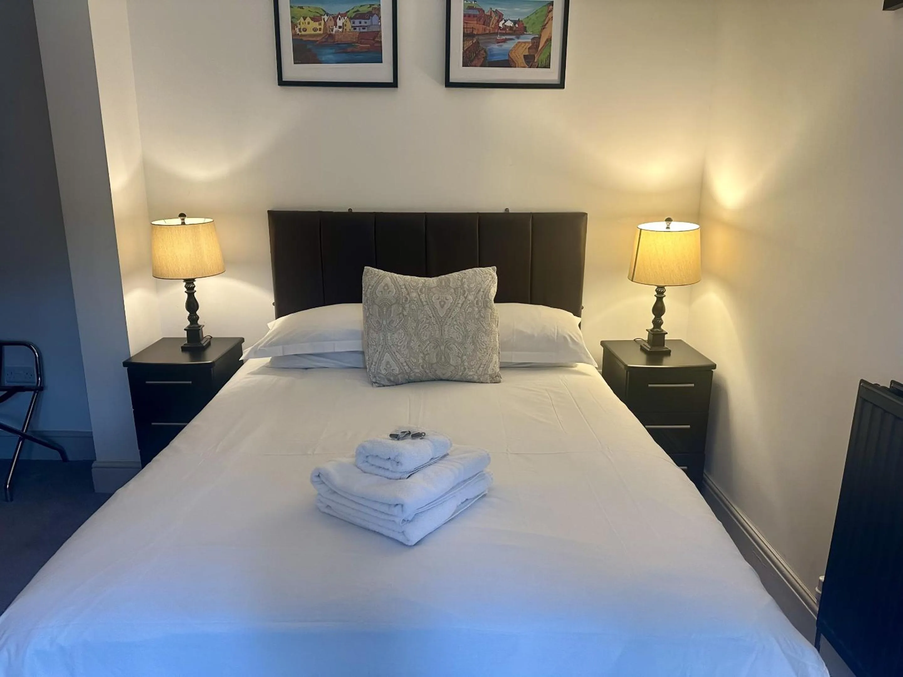 Bedroom, Bed in The Chapel House