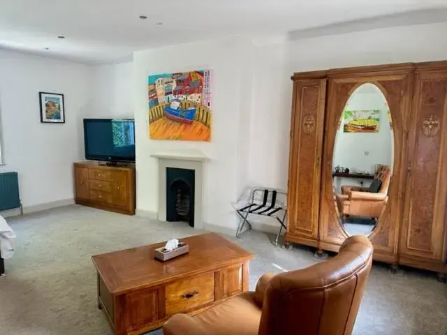 Superior Triple Room in The Chapel House Superior Triple Room in The Chapel House