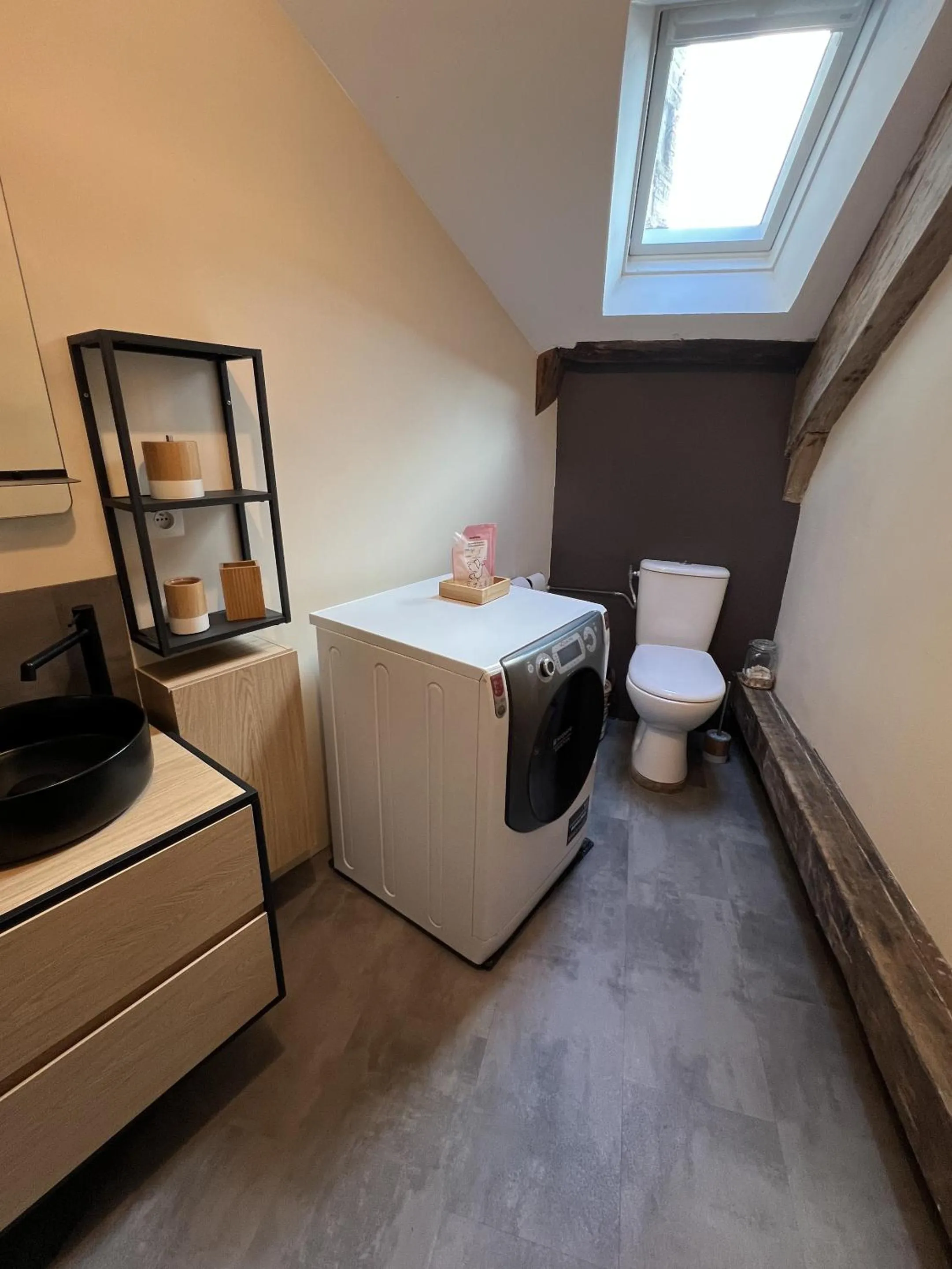 Bathroom in La Fabrique - Les Loges Normandes