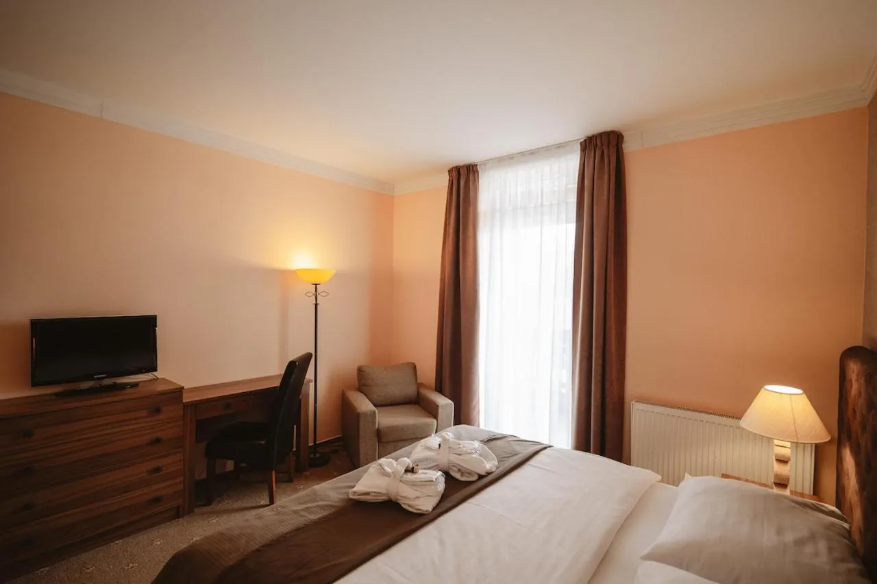 Photo of the whole room, Bed in Hotel Solisko