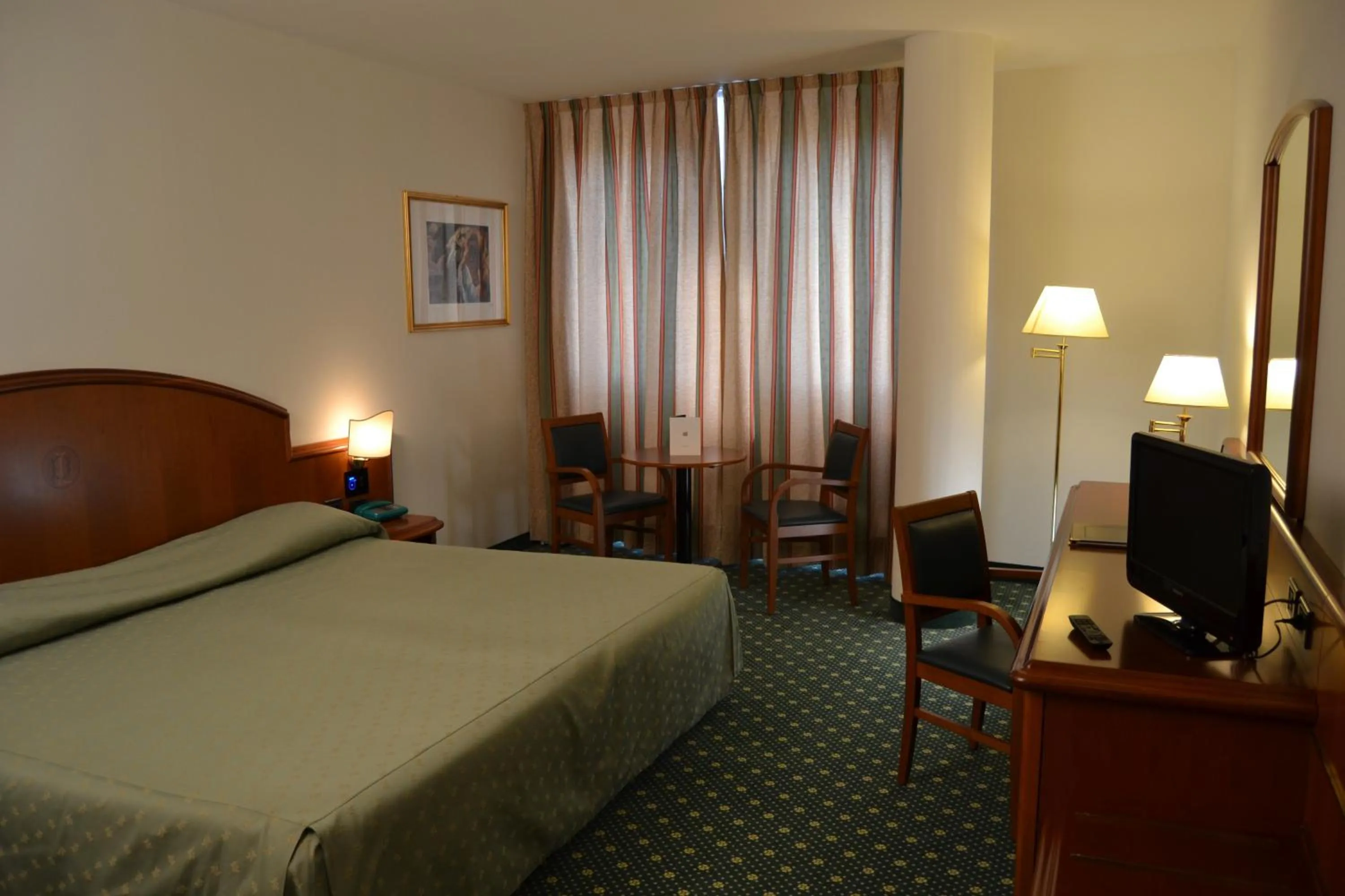 Photo of the whole room, Bed in Hotel Due Leoni