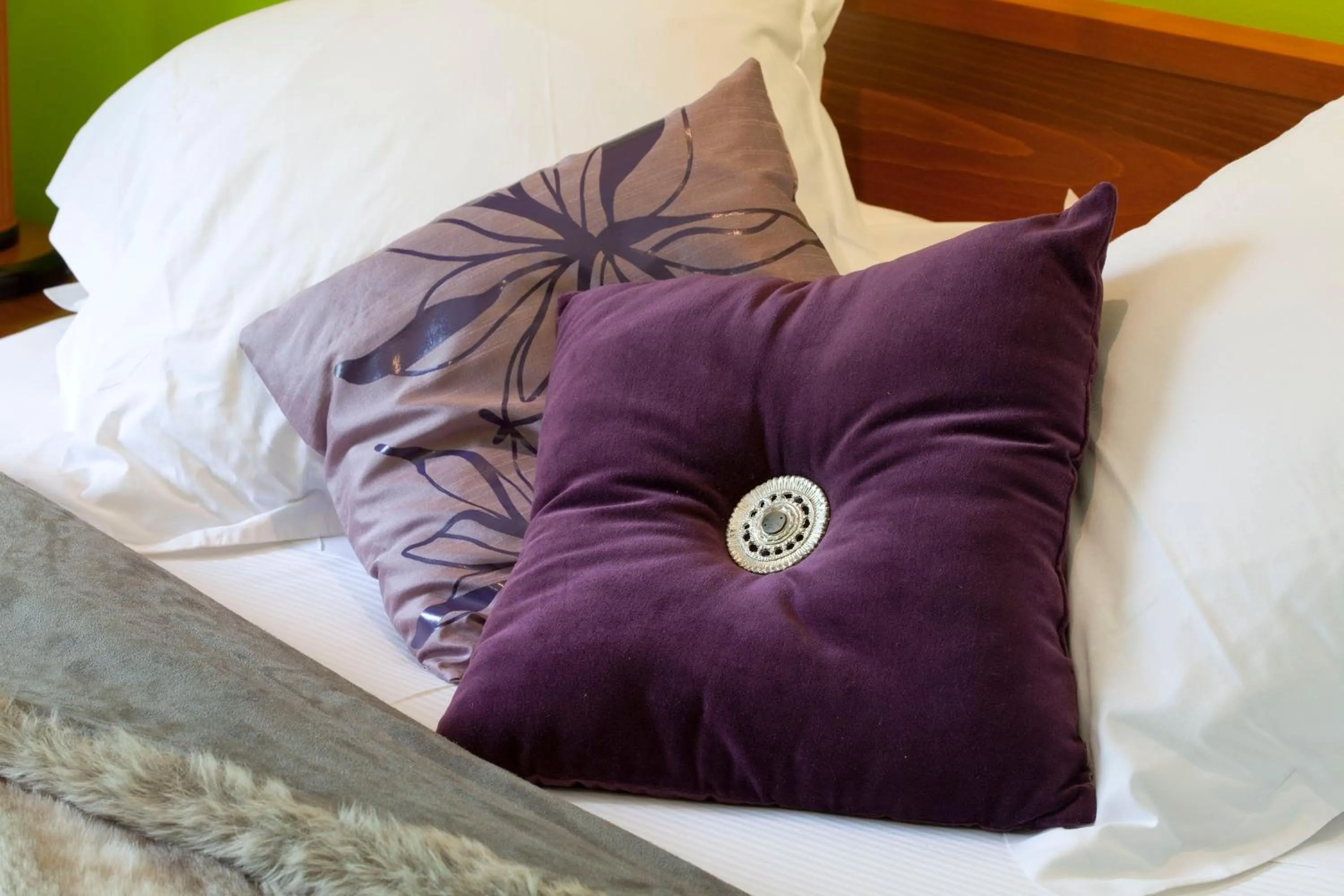 Bed in Logis La Source Bleue