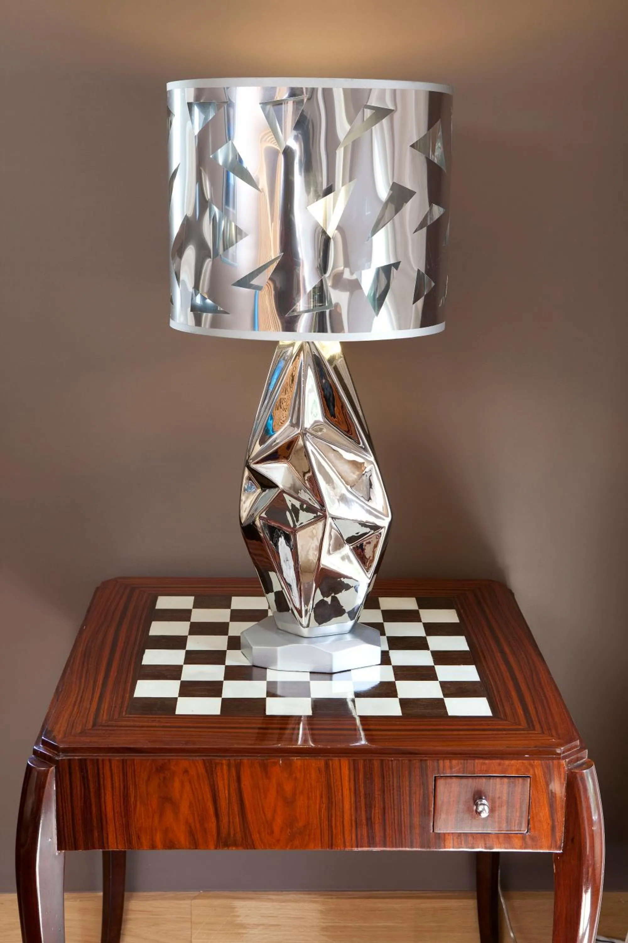 Decorative detail in Logis La Source Bleue