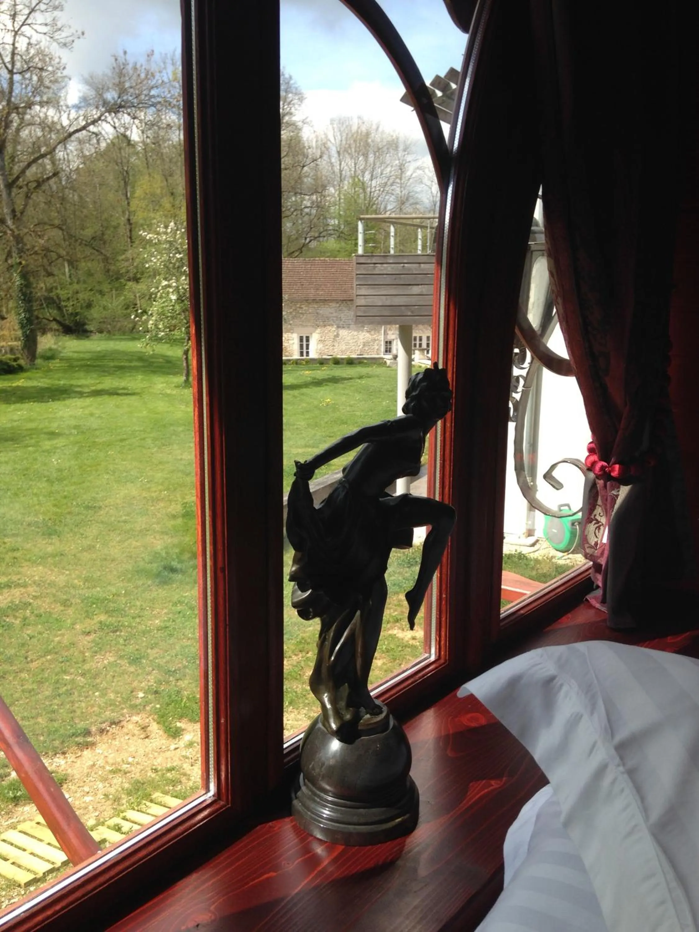 Decorative detail in Logis La Source Bleue