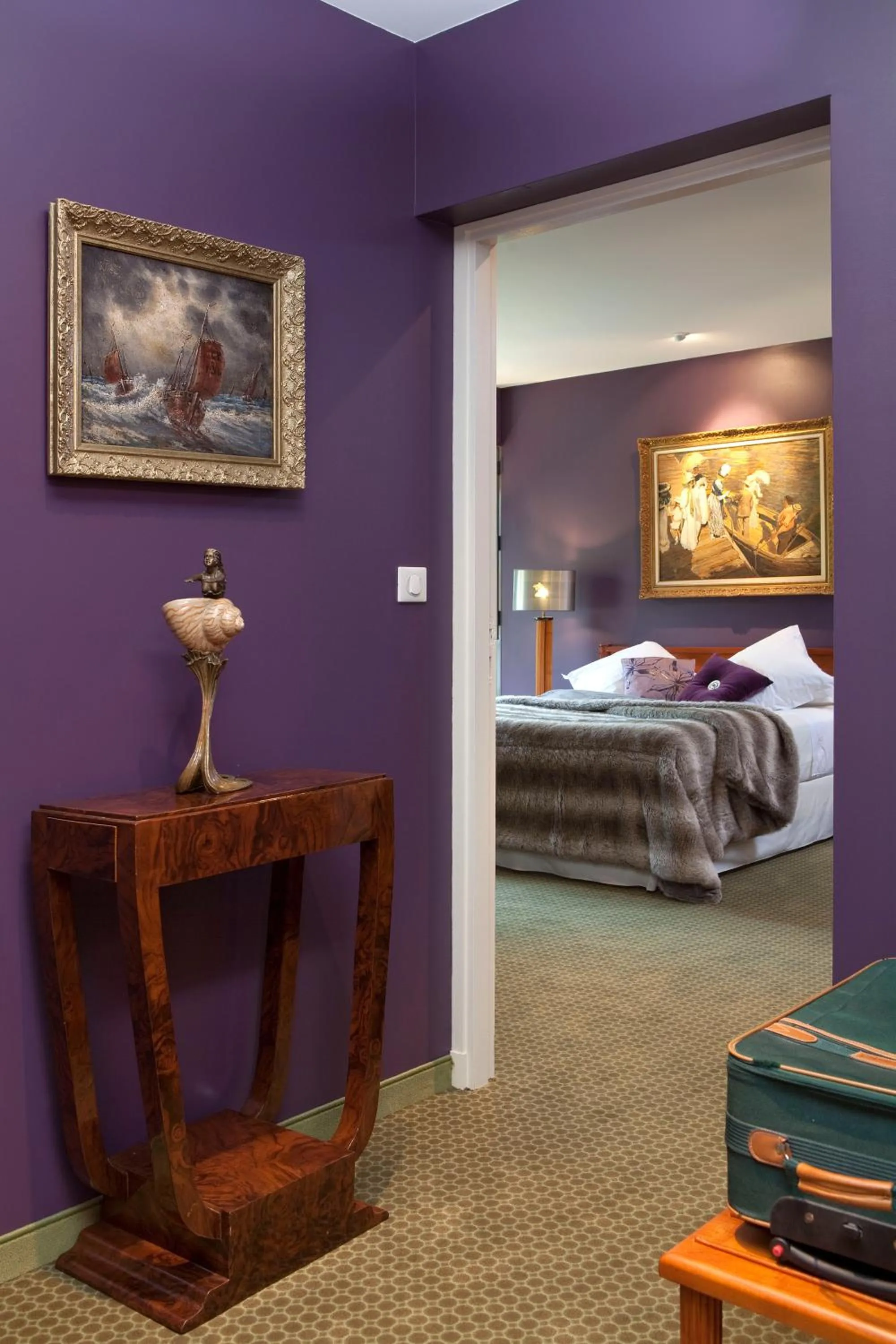 Photo of the whole room, Bed in Logis La Source Bleue