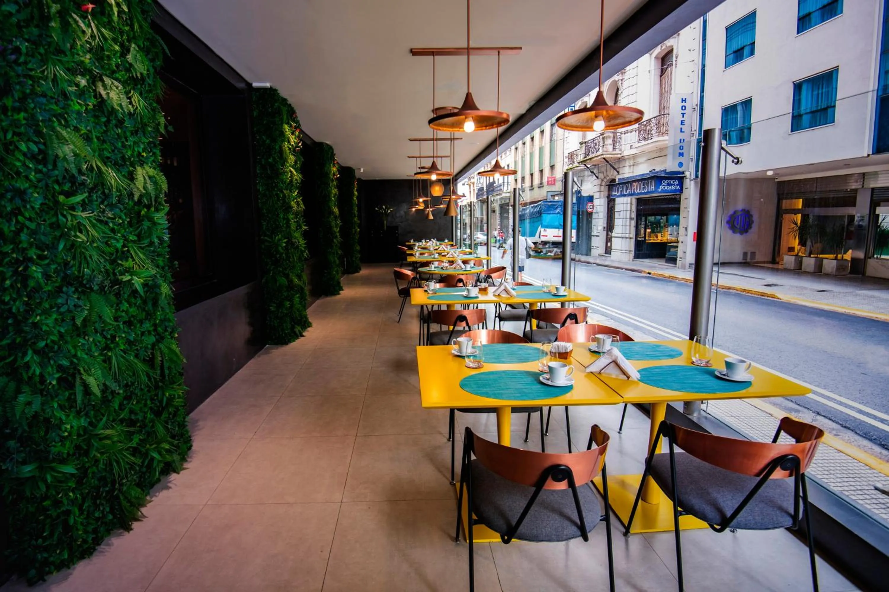 Restaurant/places to eat in Hotel Grand Brizo Buenos Aires