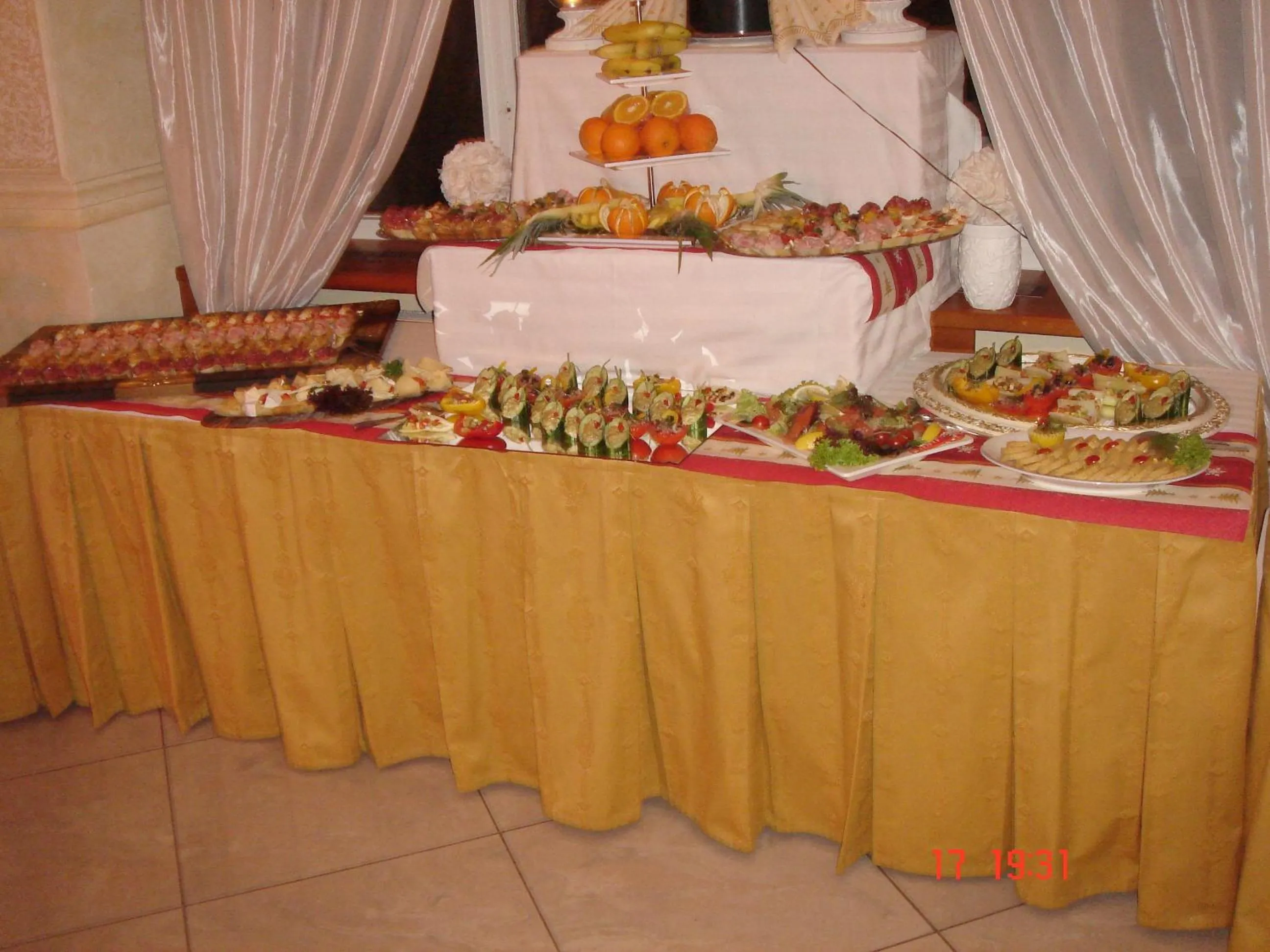 Restaurant/places to eat in Hotel Bila Ruze