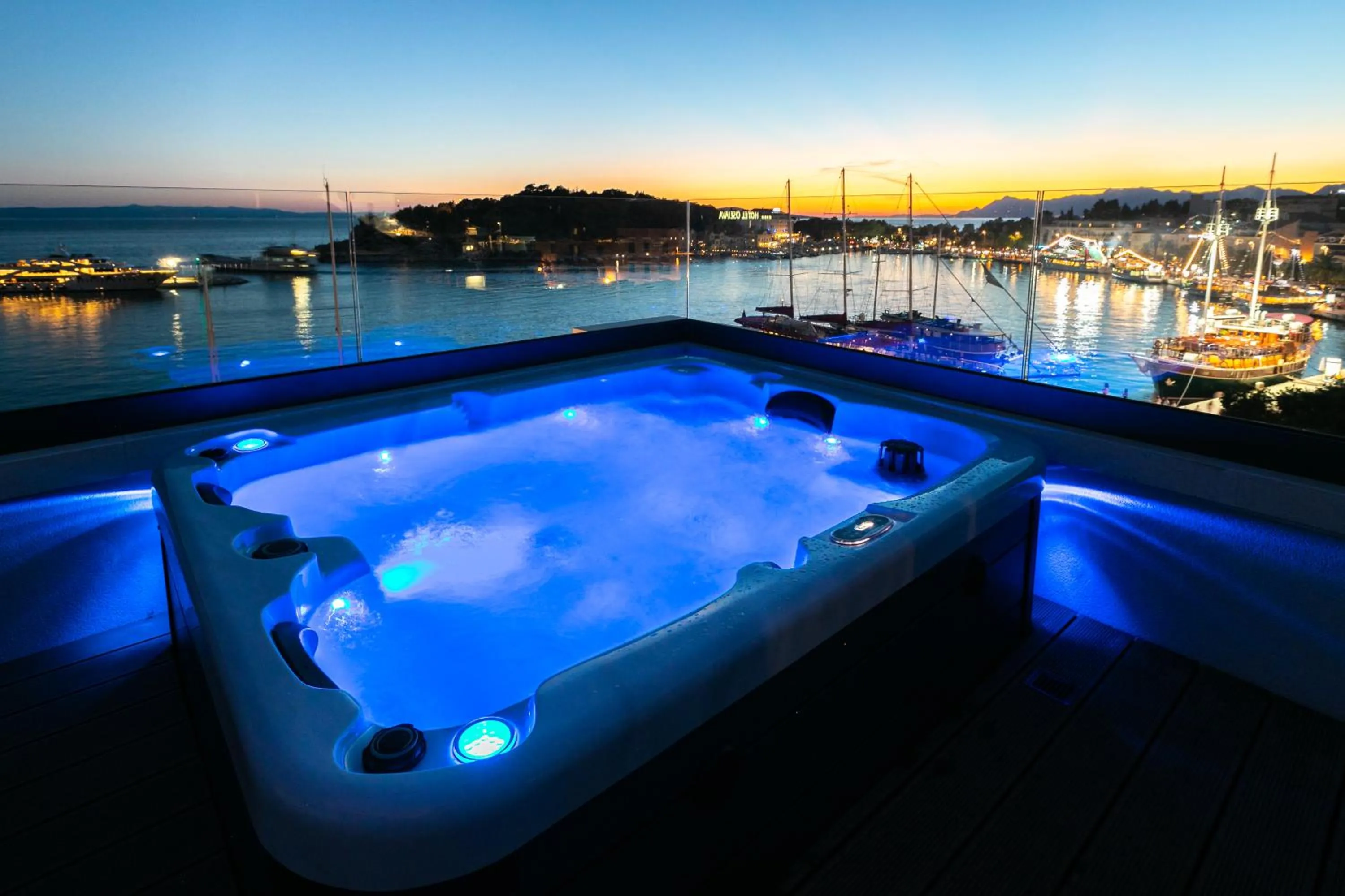 Night in Heritage Hotel Porin Makarska