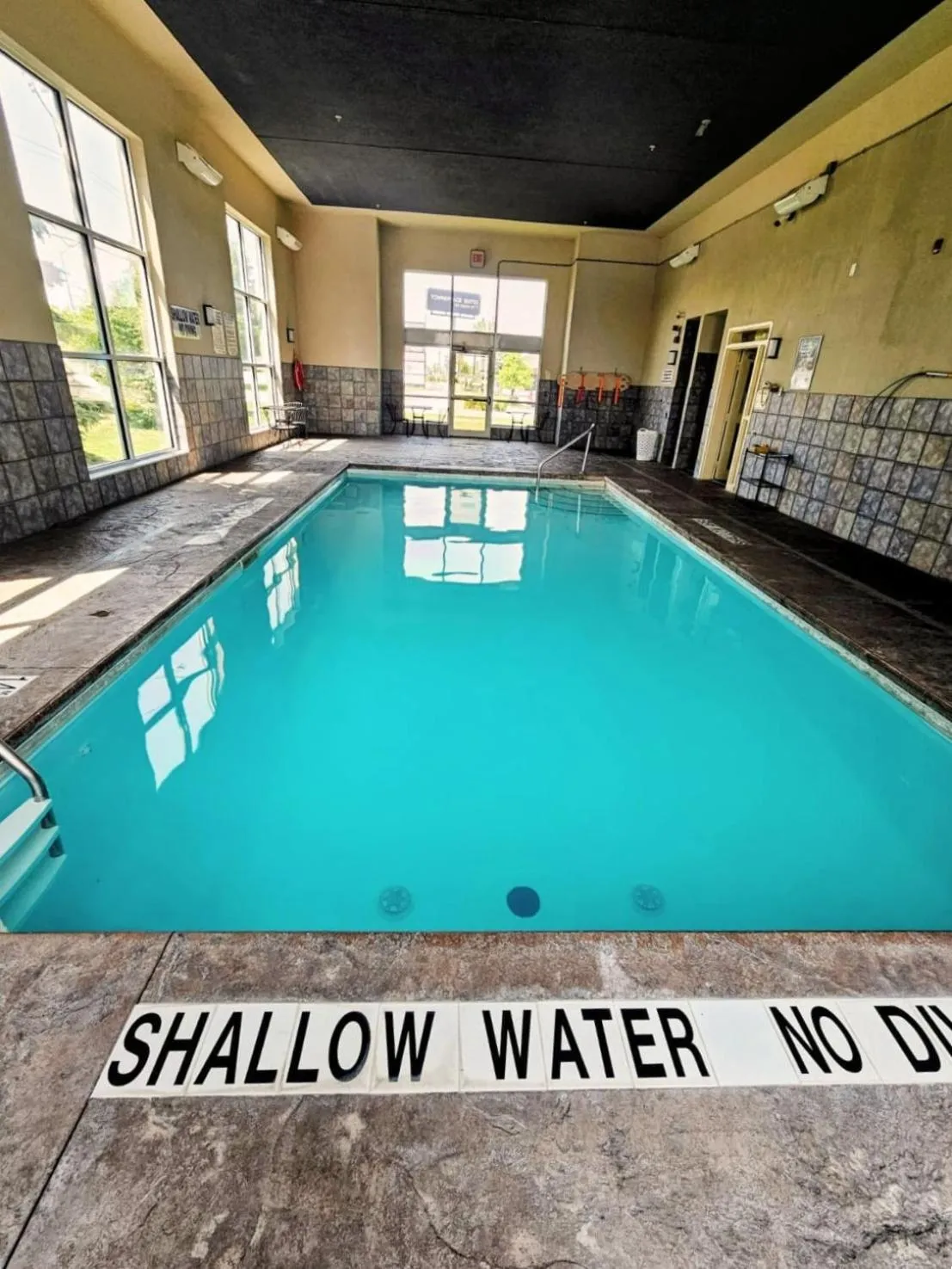  in Motel 6-London, ON - Ontario