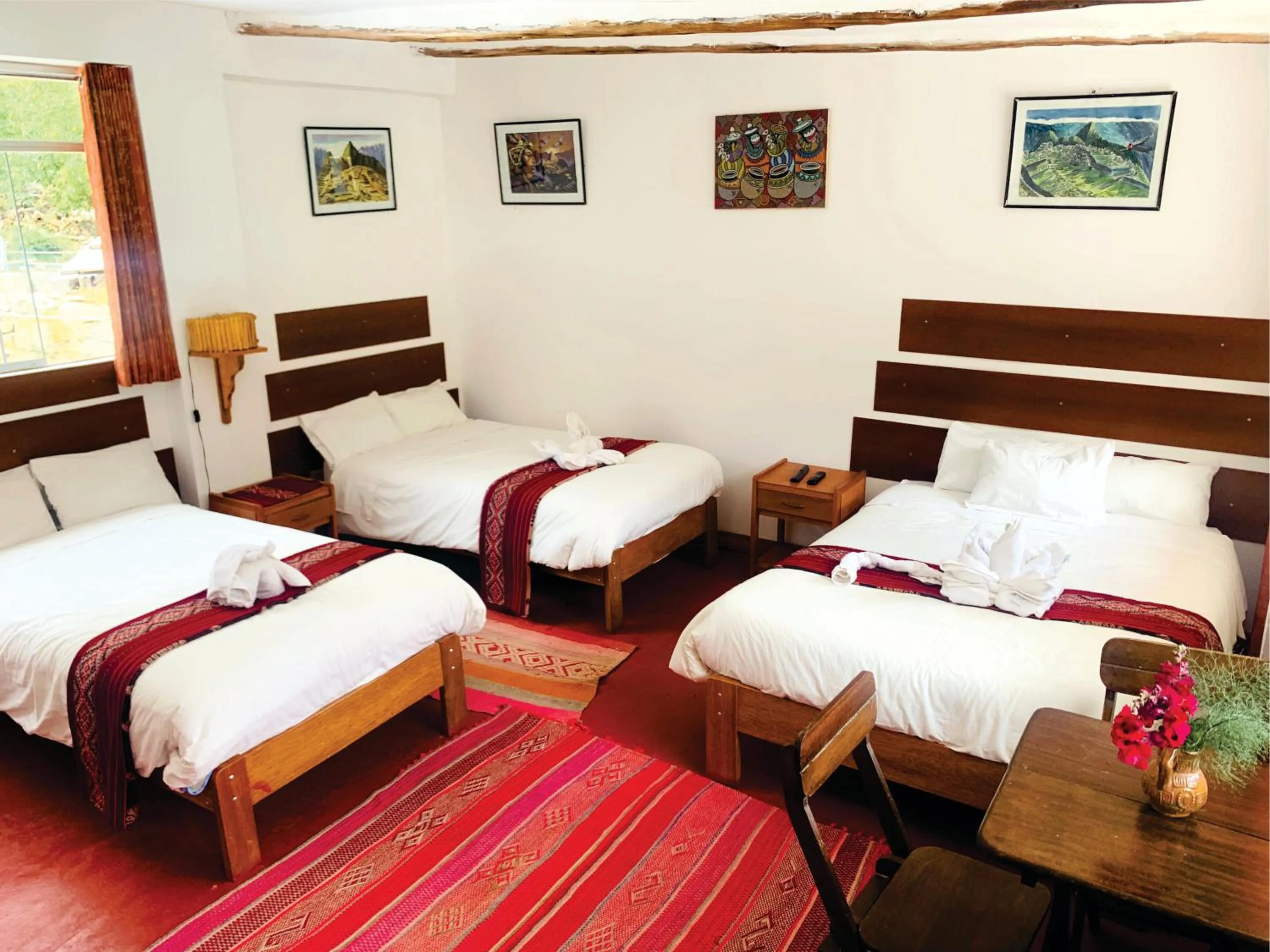 Bed in Inka Khawarina Tambo Lodge