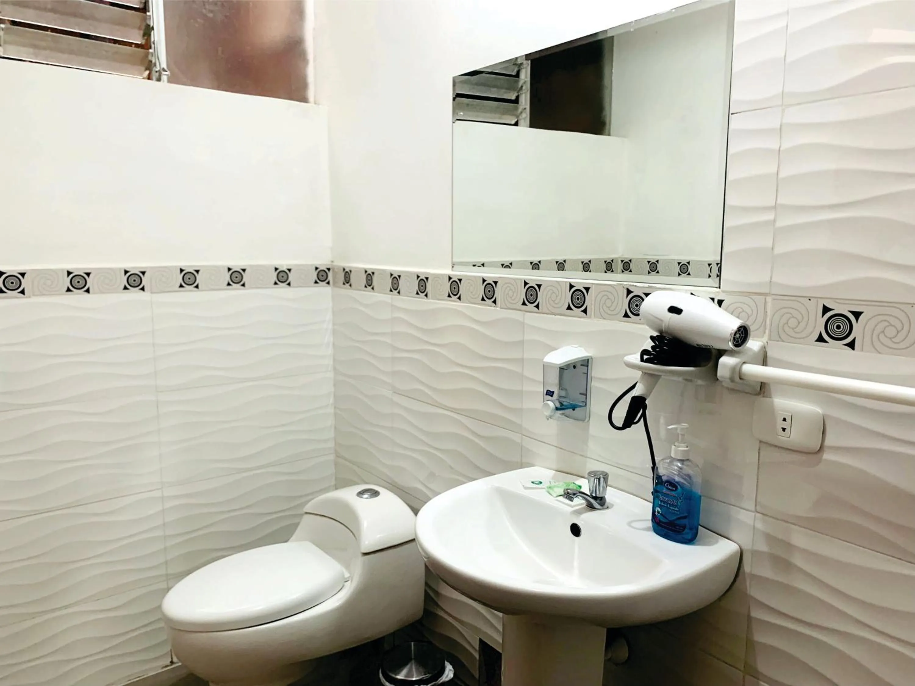 Bathroom in Inka Khawarina Tambo Lodge