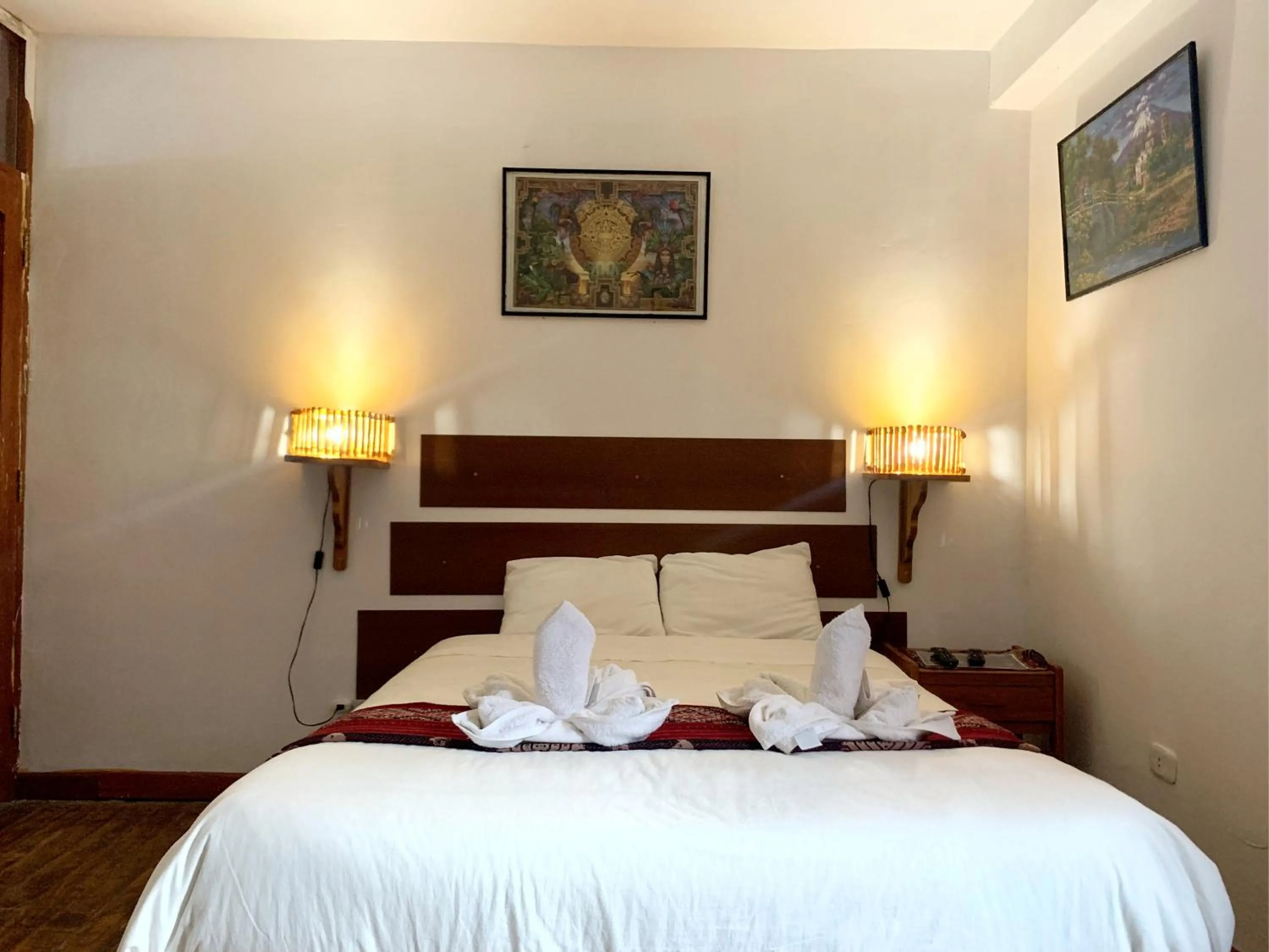 Bed in Inka Khawarina Tambo Lodge