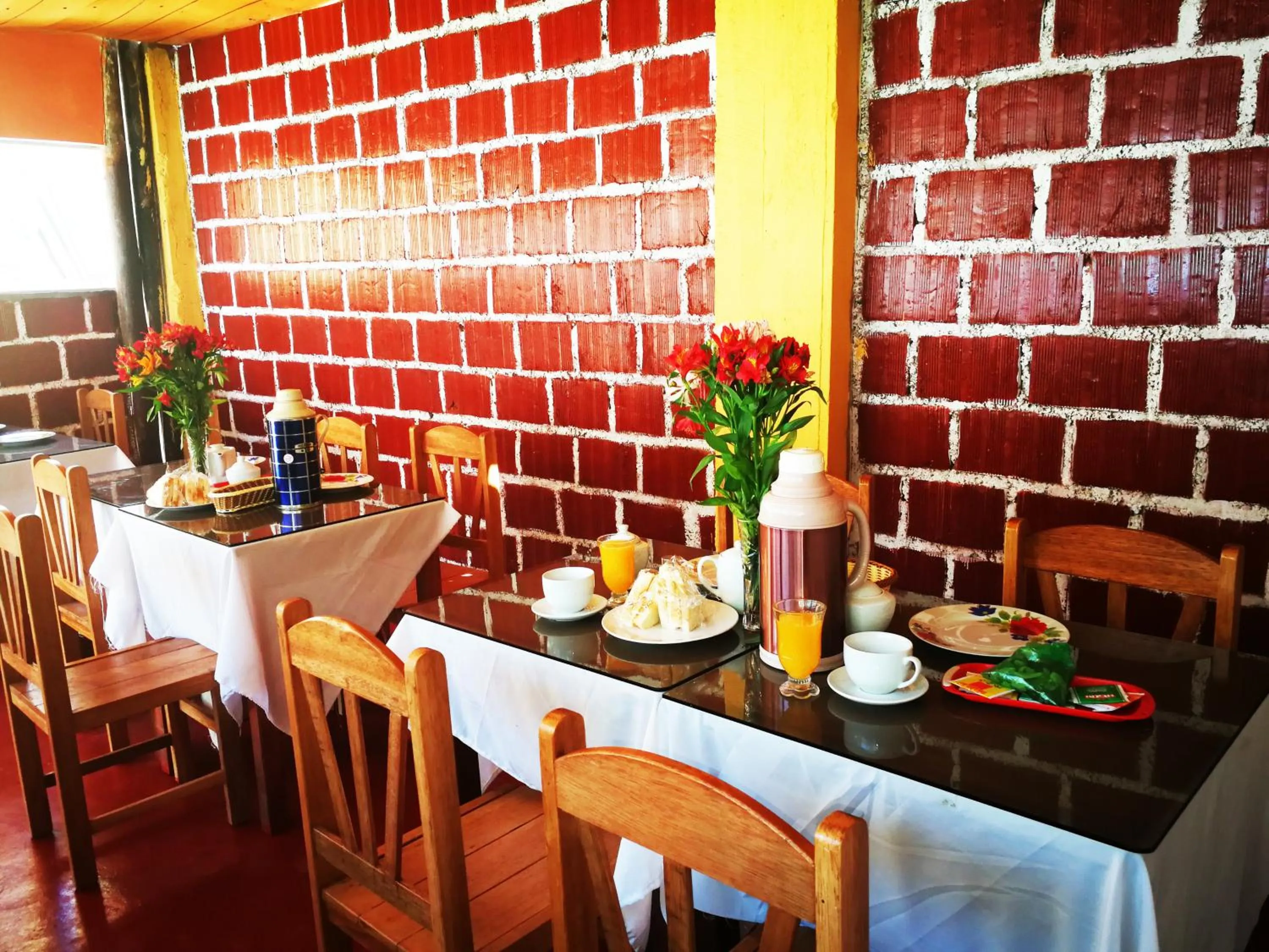Restaurant/places to eat in Inka Khawarina Tambo Lodge