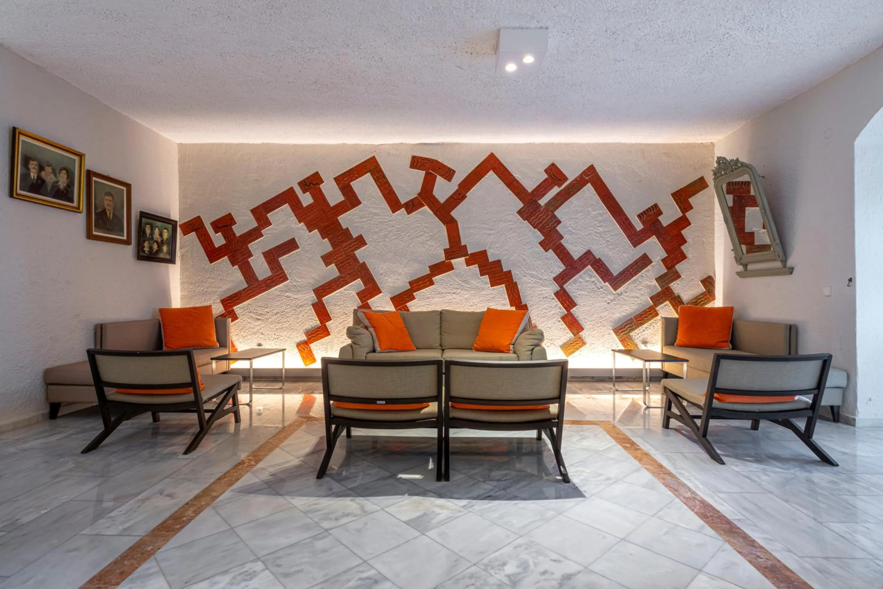 Communal lounge/ TV room in Skala Hotel