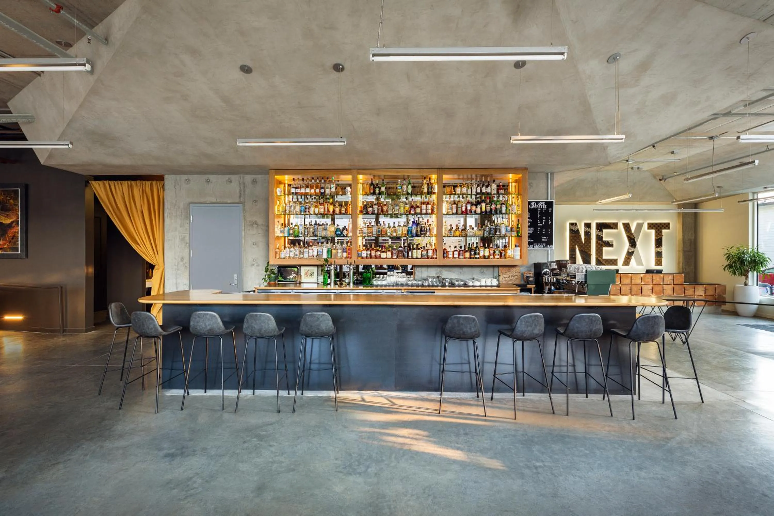 Restaurant/places to eat in Jupiter NEXT