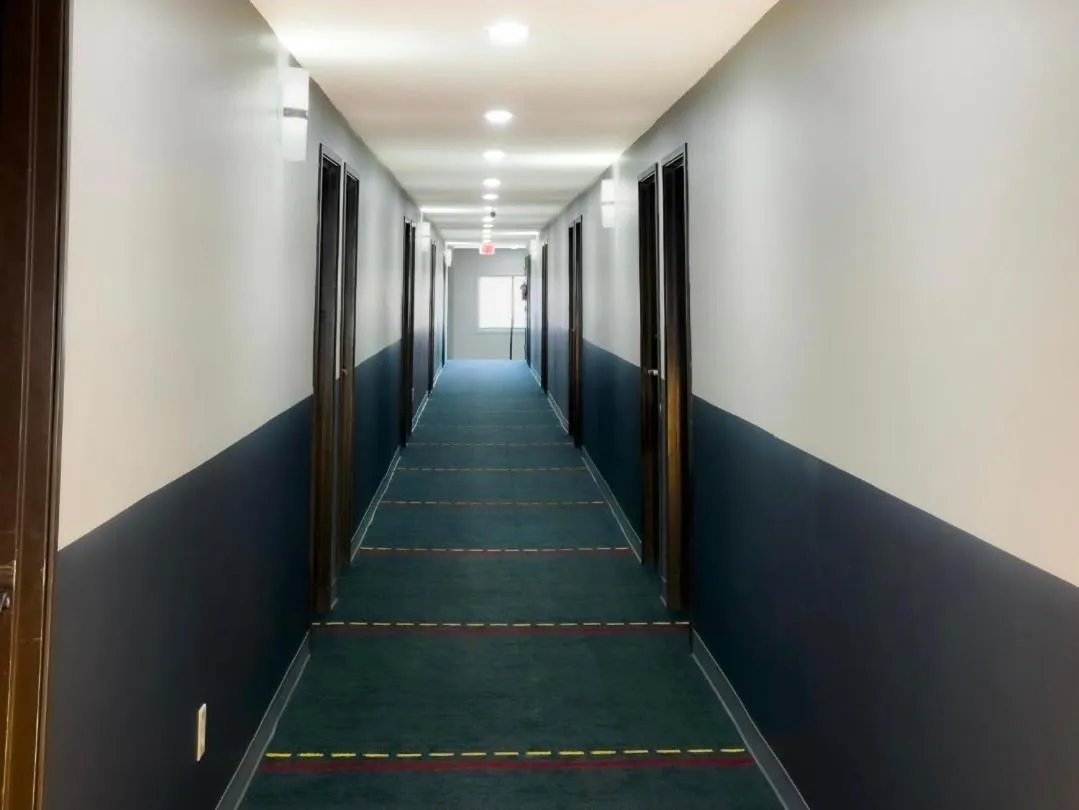 Property building in Super 8 by Wyndham Belle Fourche SD