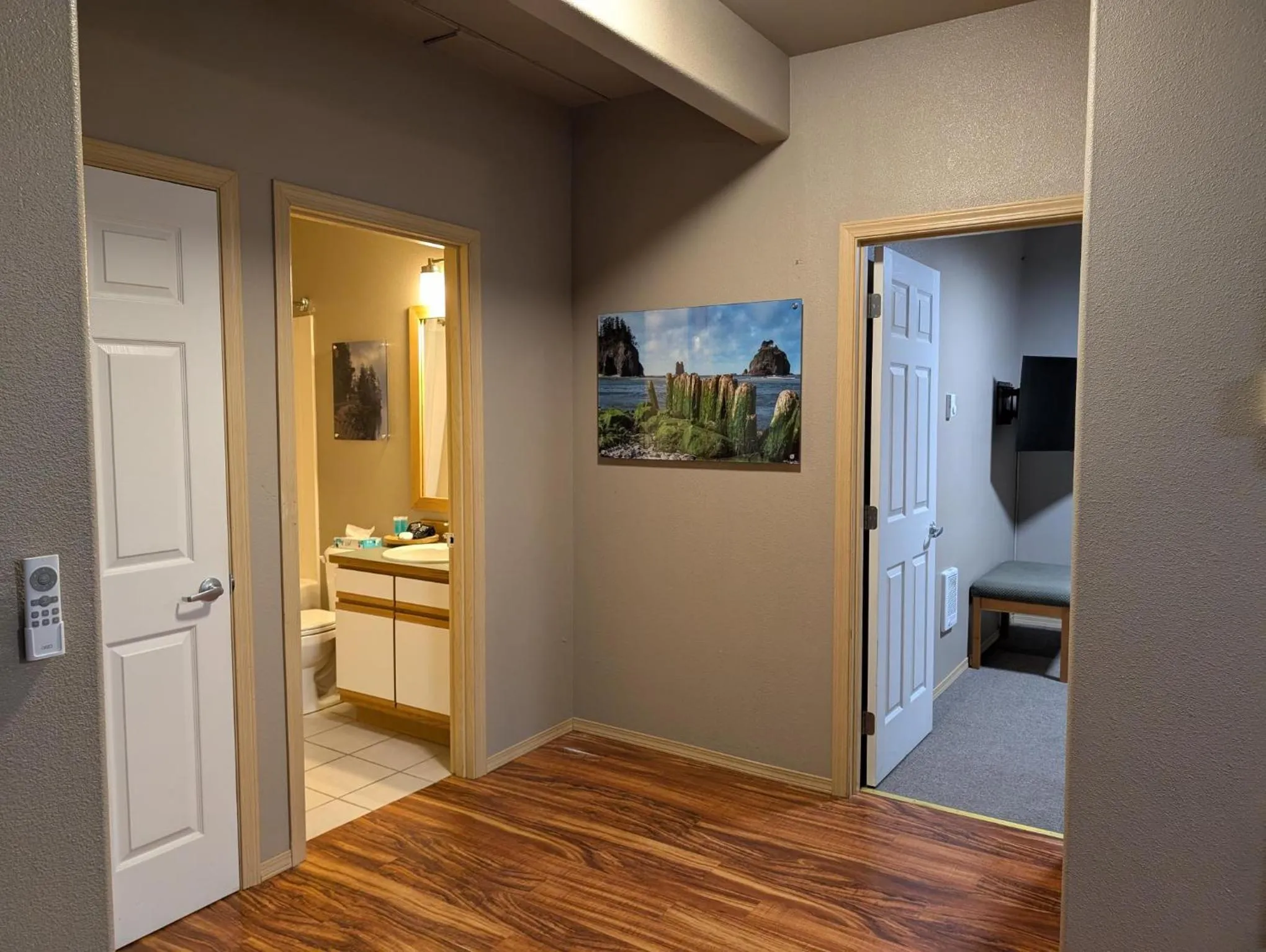 Bed in The Waterfront at Potlatch