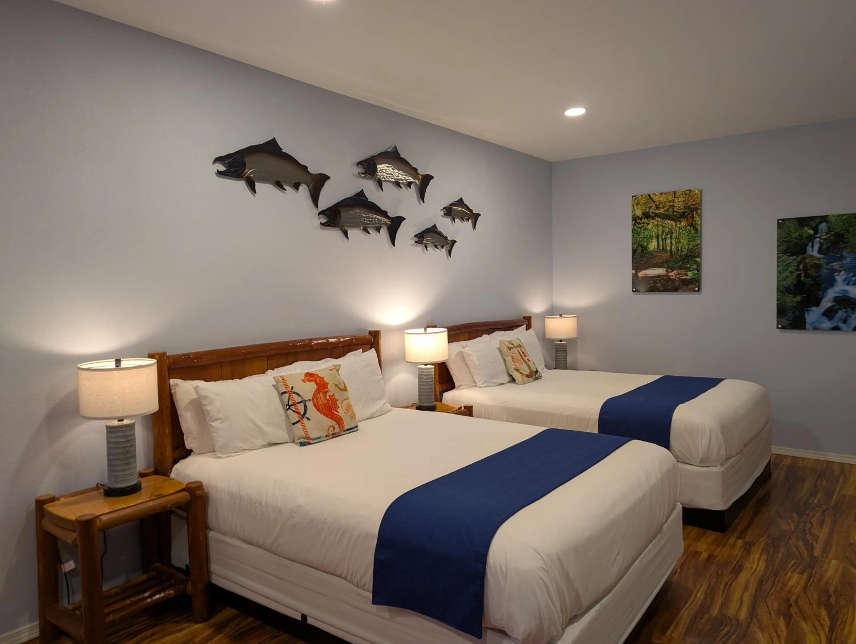 Bed in The Waterfront at Potlatch