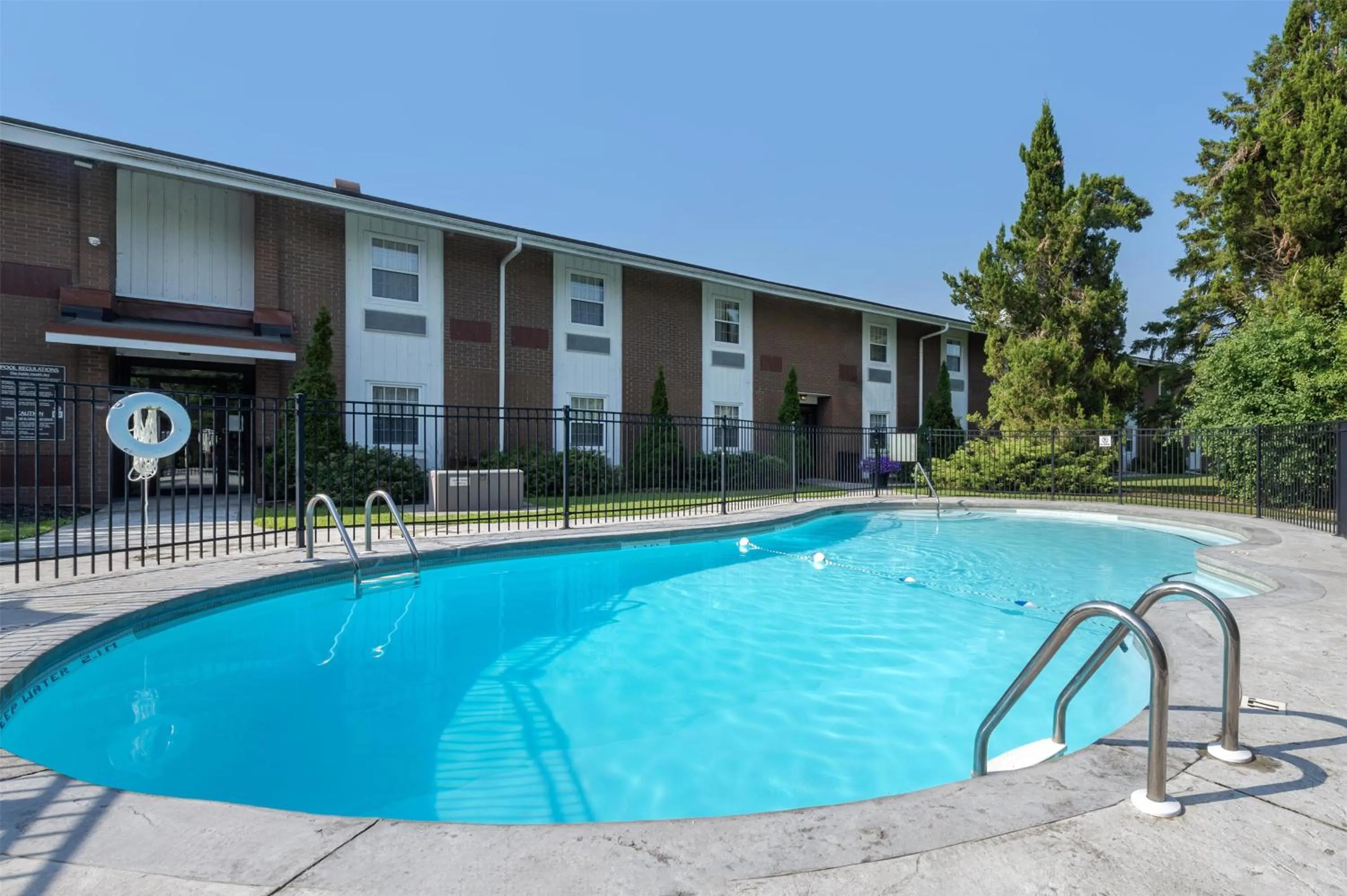 Pool view in Best Western Parkway Inn & Conference Centre