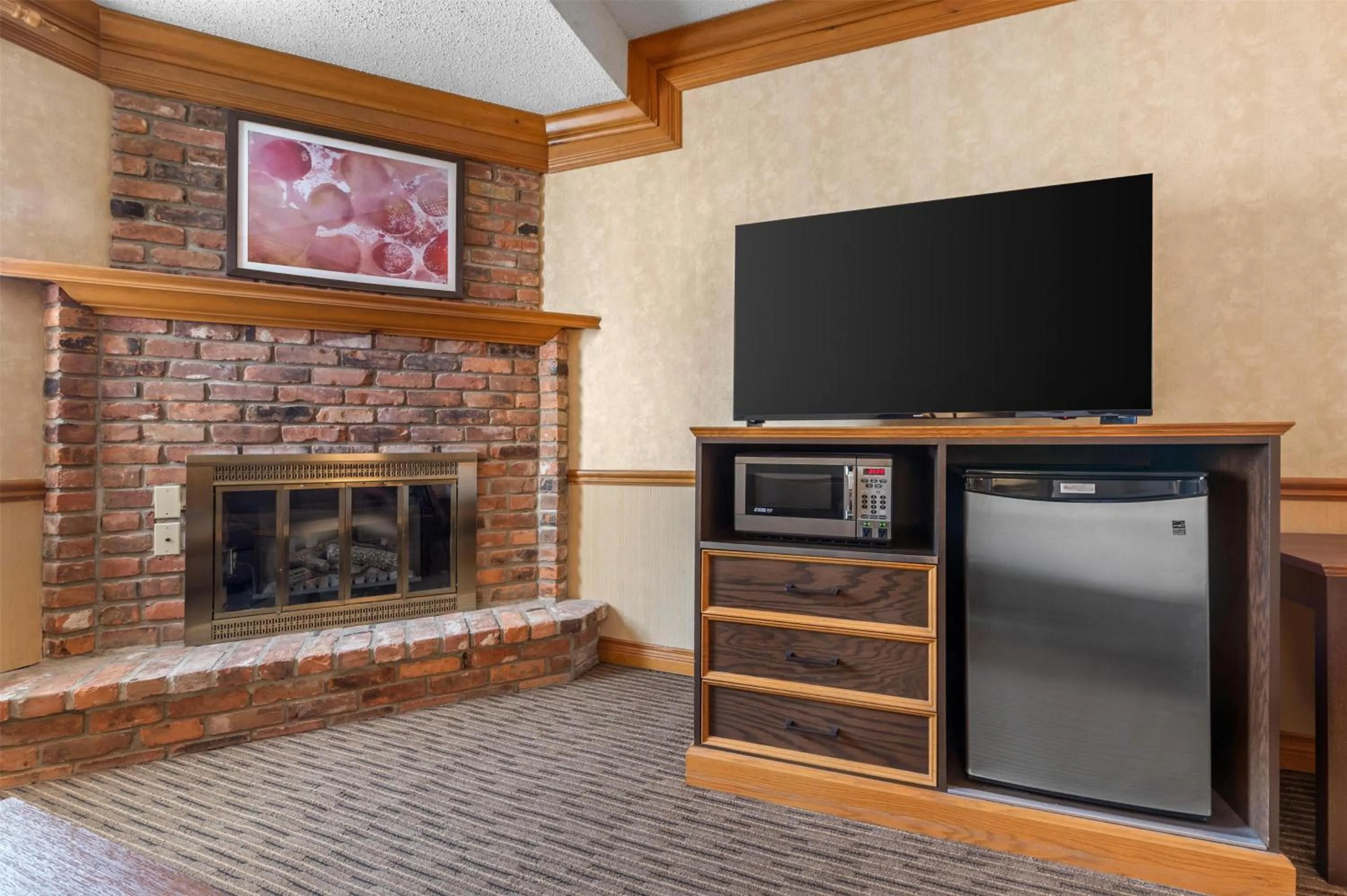 Bedroom in Best Western Parkway Inn & Conference Centre