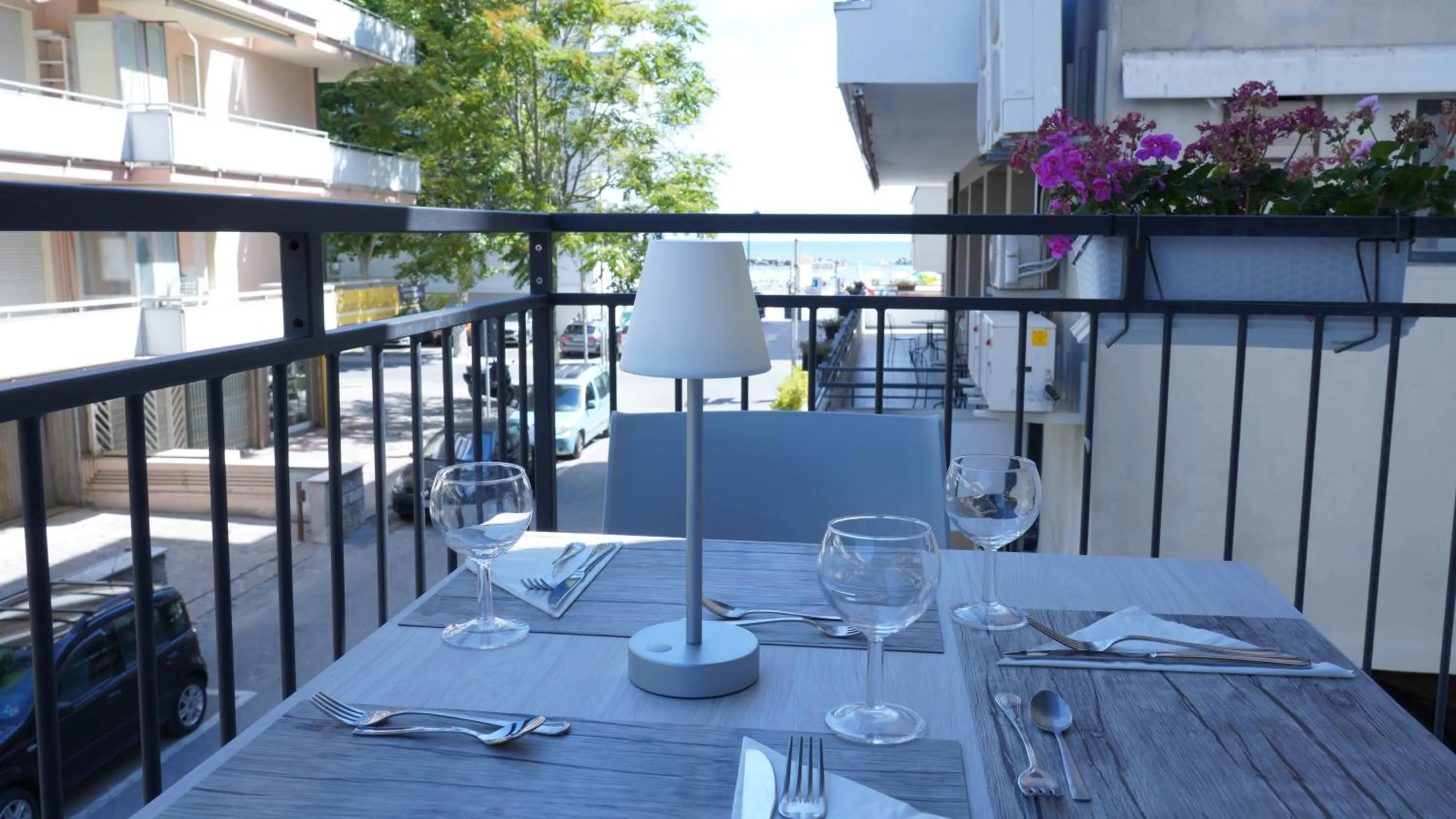 Sea view in Lively Hotel