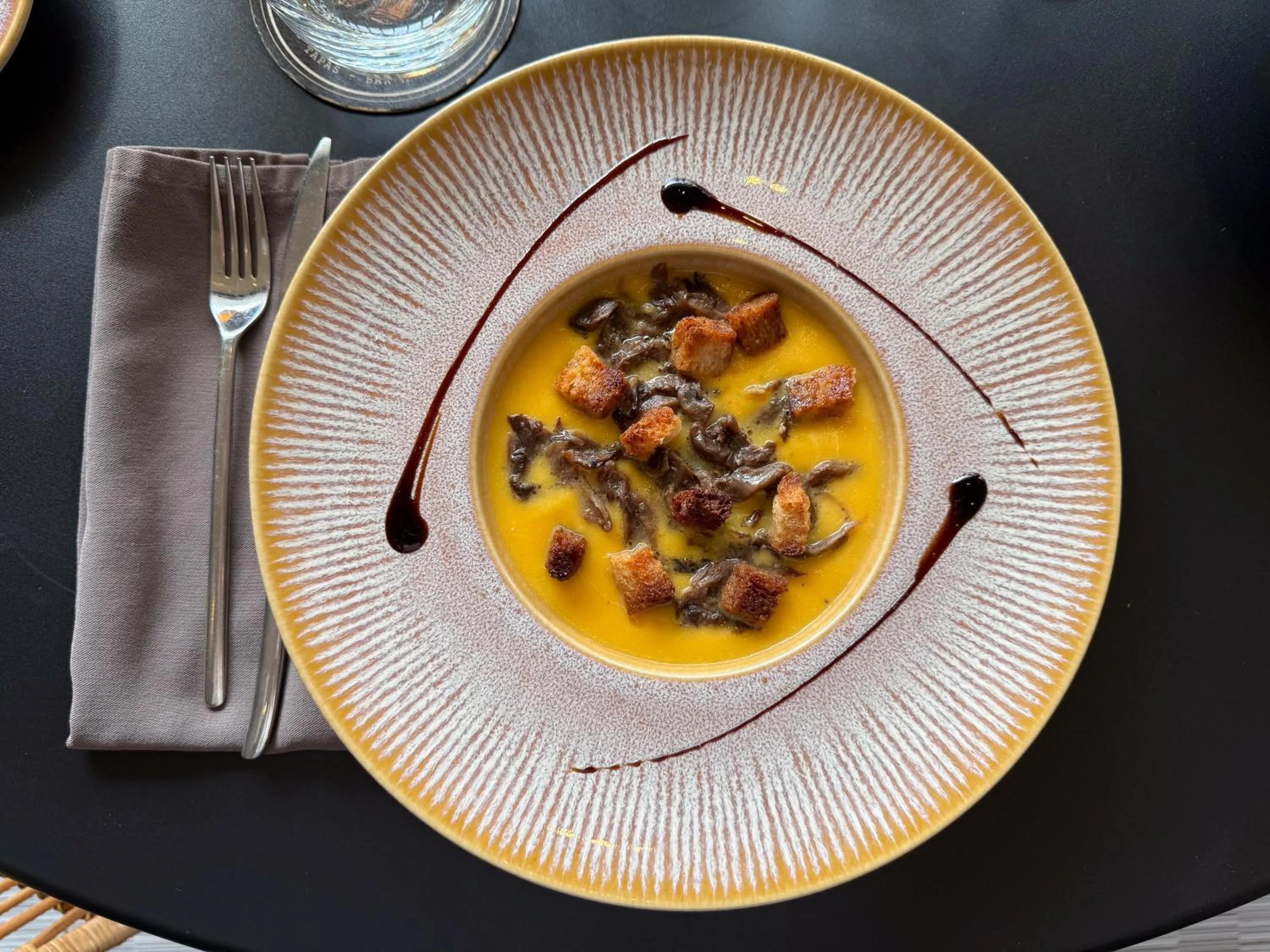 Restaurant/places to eat in Ibis Alès Centre Ville