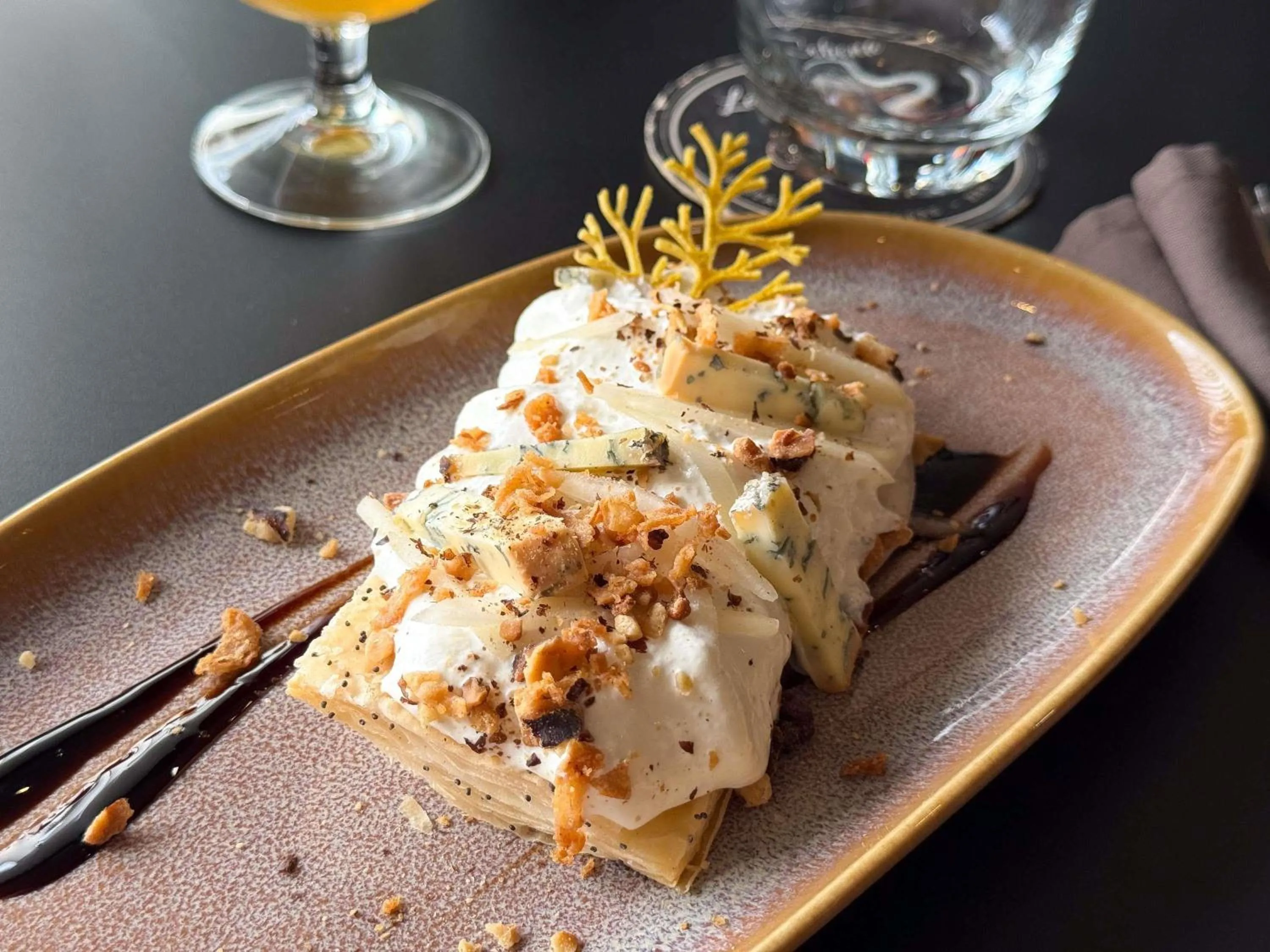 Restaurant/places to eat in Ibis Alès Centre Ville