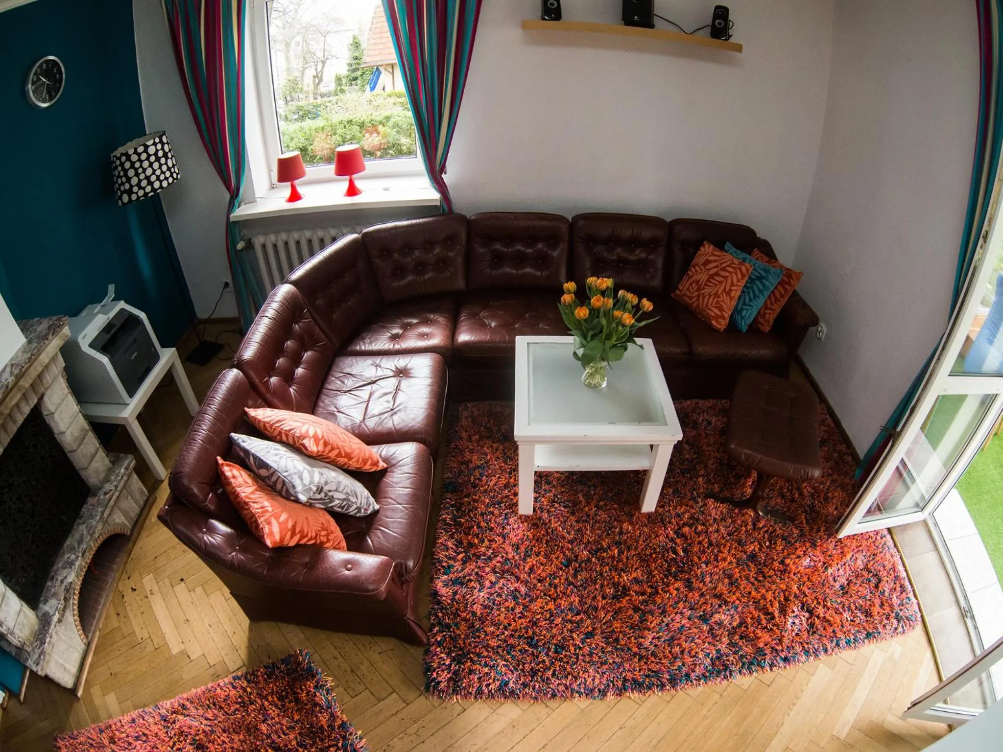 Communal lounge/ TV room in Hostelino