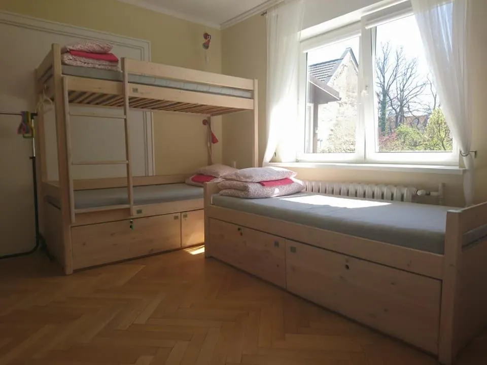 Photo of the whole room in Hostelino