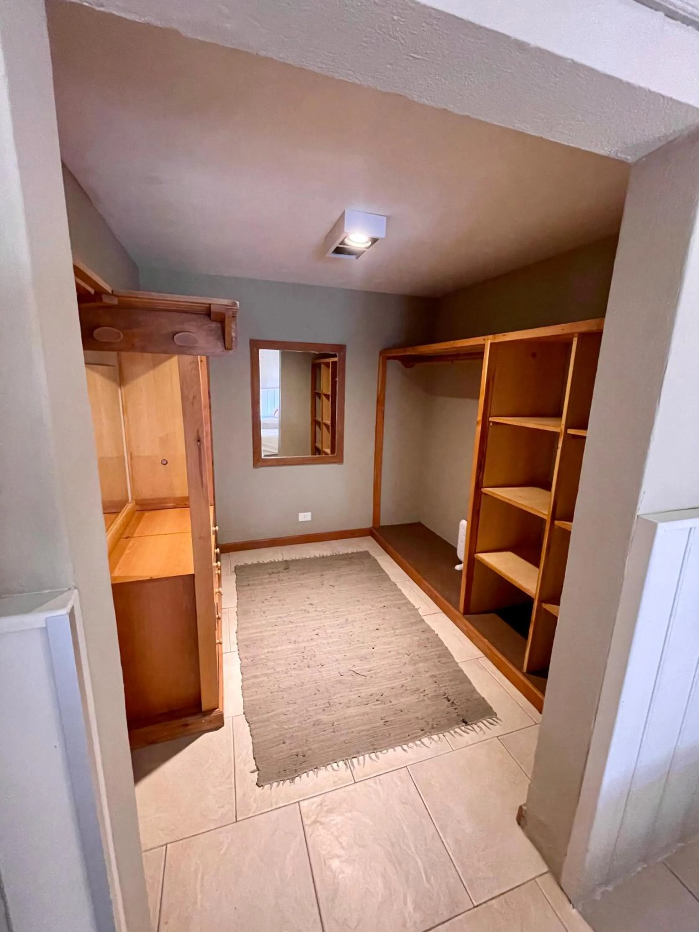 wardrobe in Las Marianas Hotel