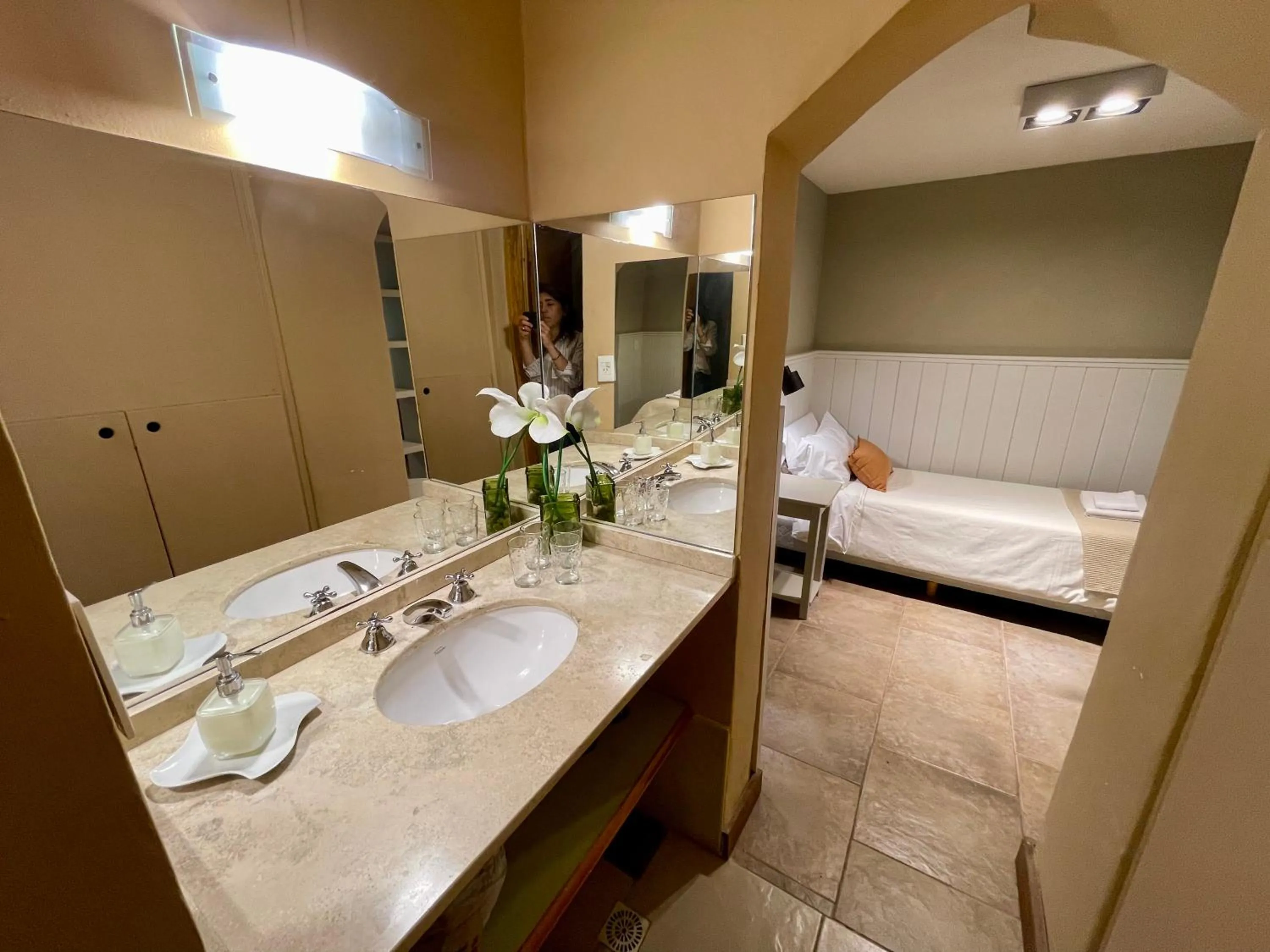 Bedroom, Bed in Las Marianas Hotel