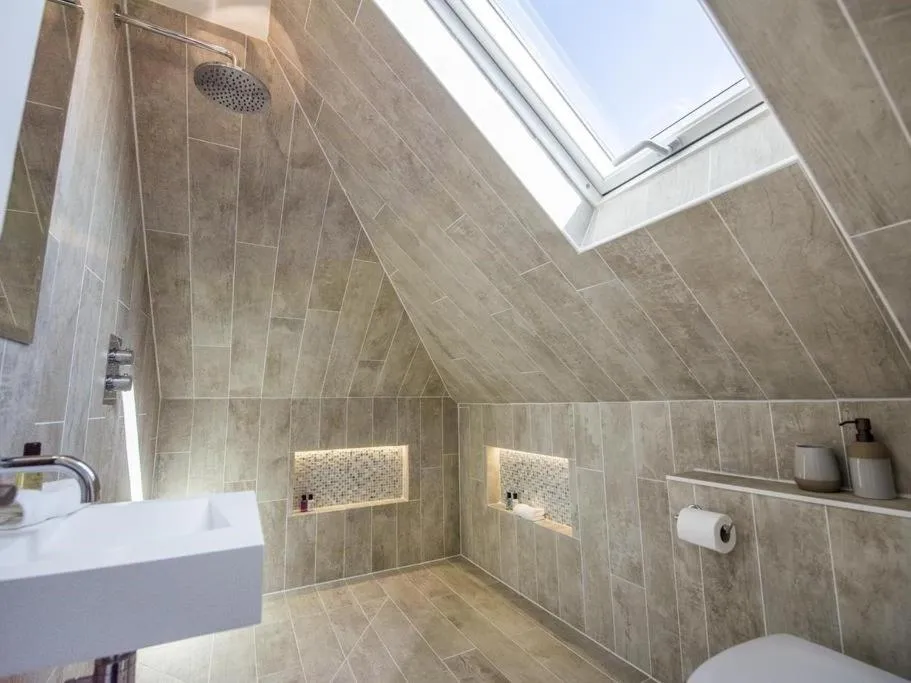 Bathroom in chyreen@marazion