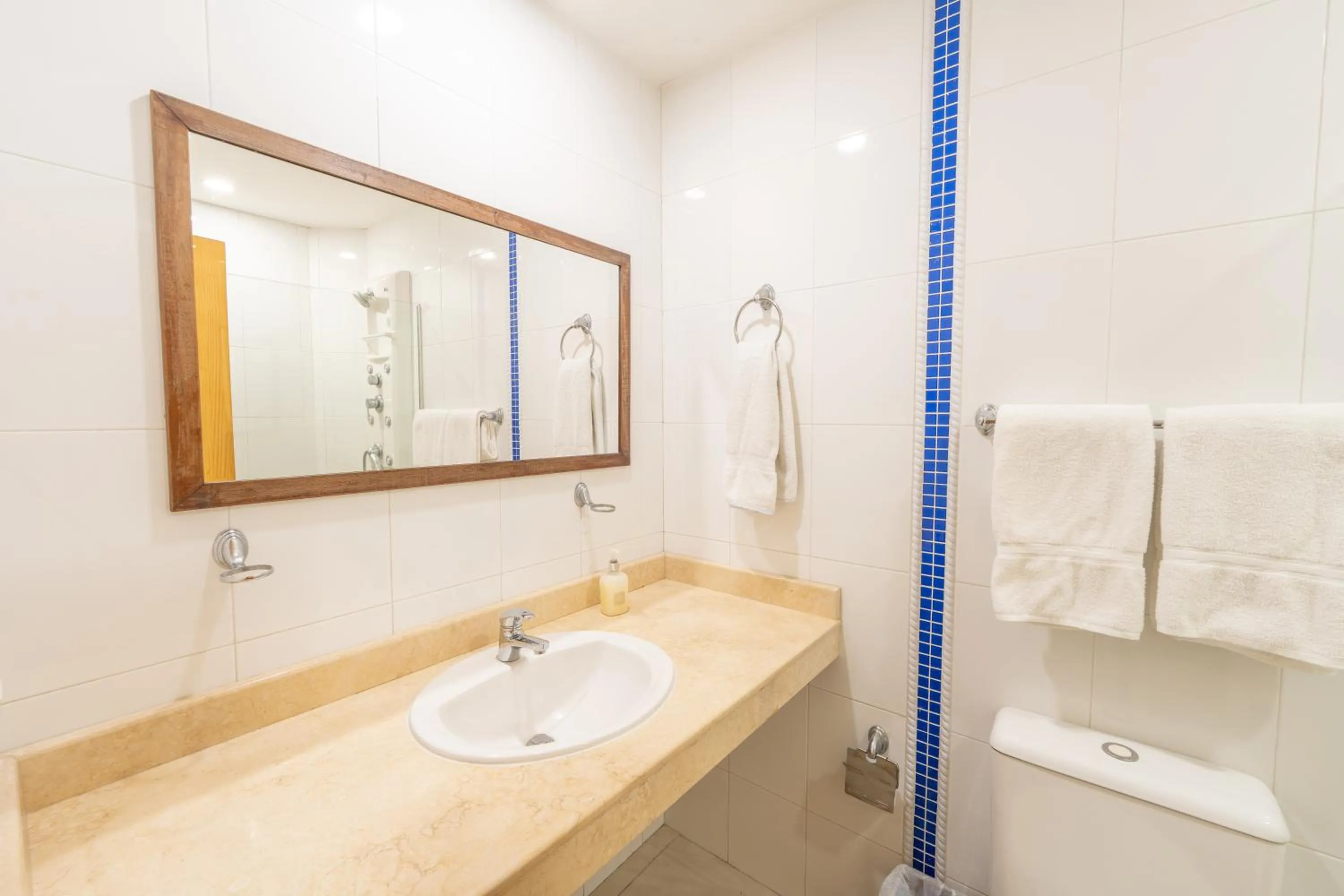 Bathroom in Basic Hotel Centenario by Hoteles MS