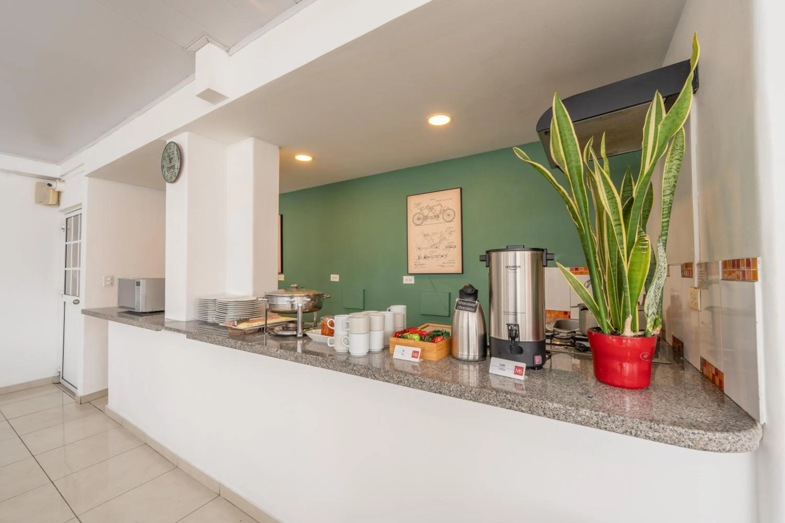 Breakfast in Basic Hotel Centenario by Hoteles MS