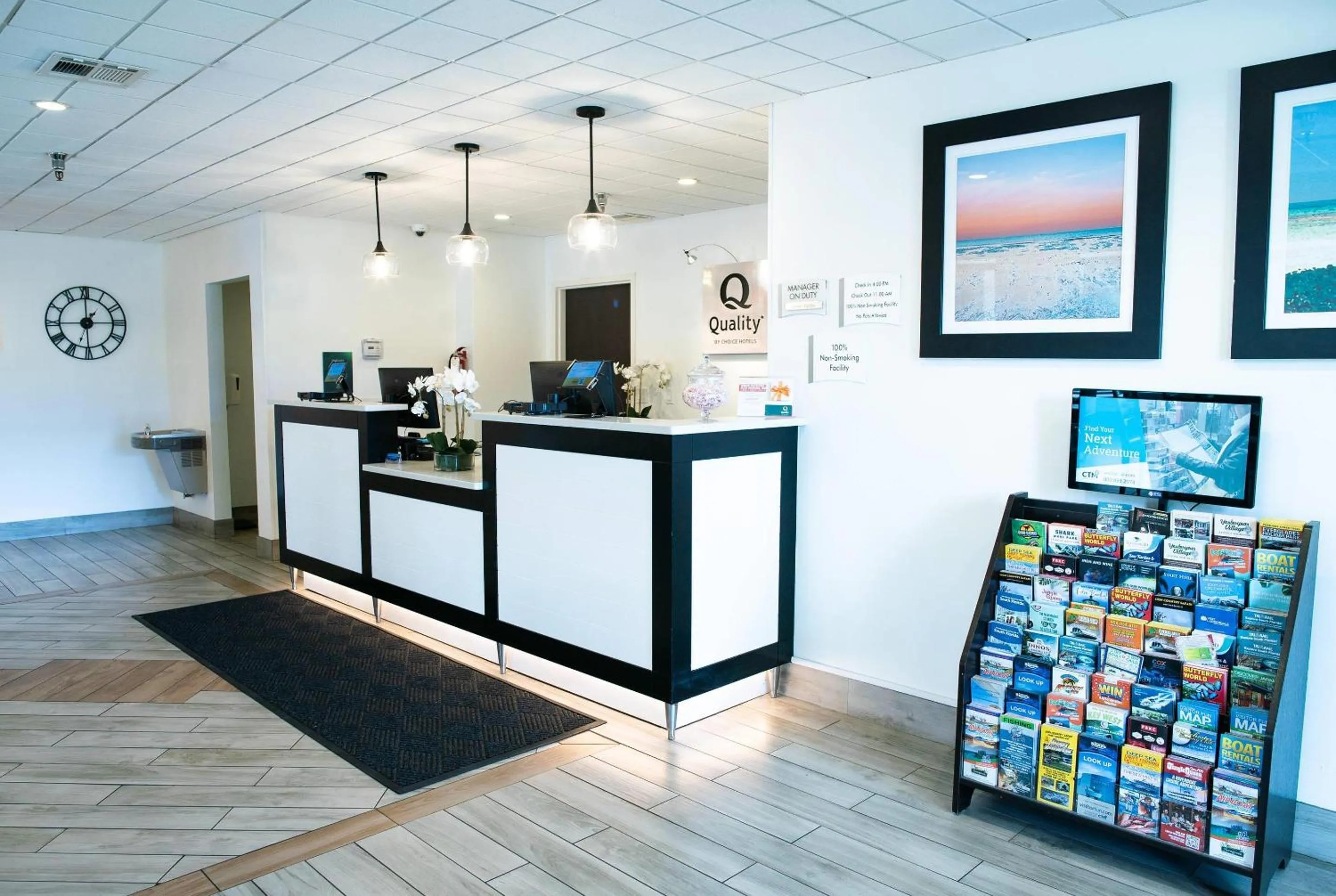 Lobby or reception in Quality Inn Palm Beach International Airport