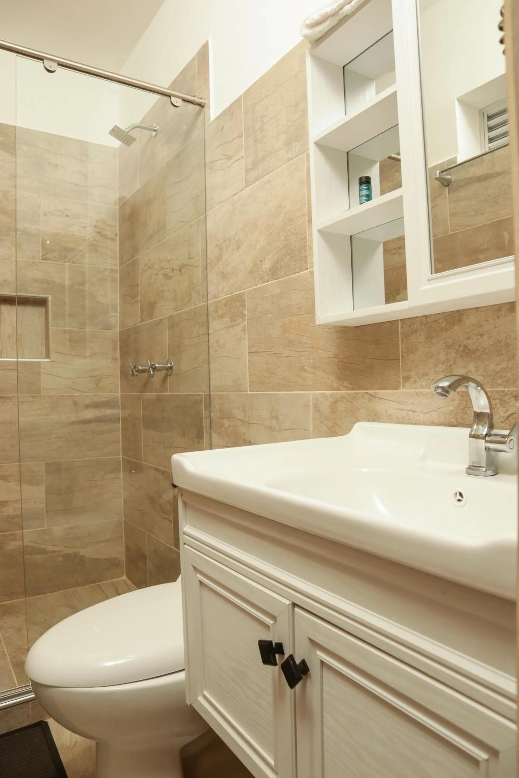 Basic Hotel Chipichape by Hoteles MS