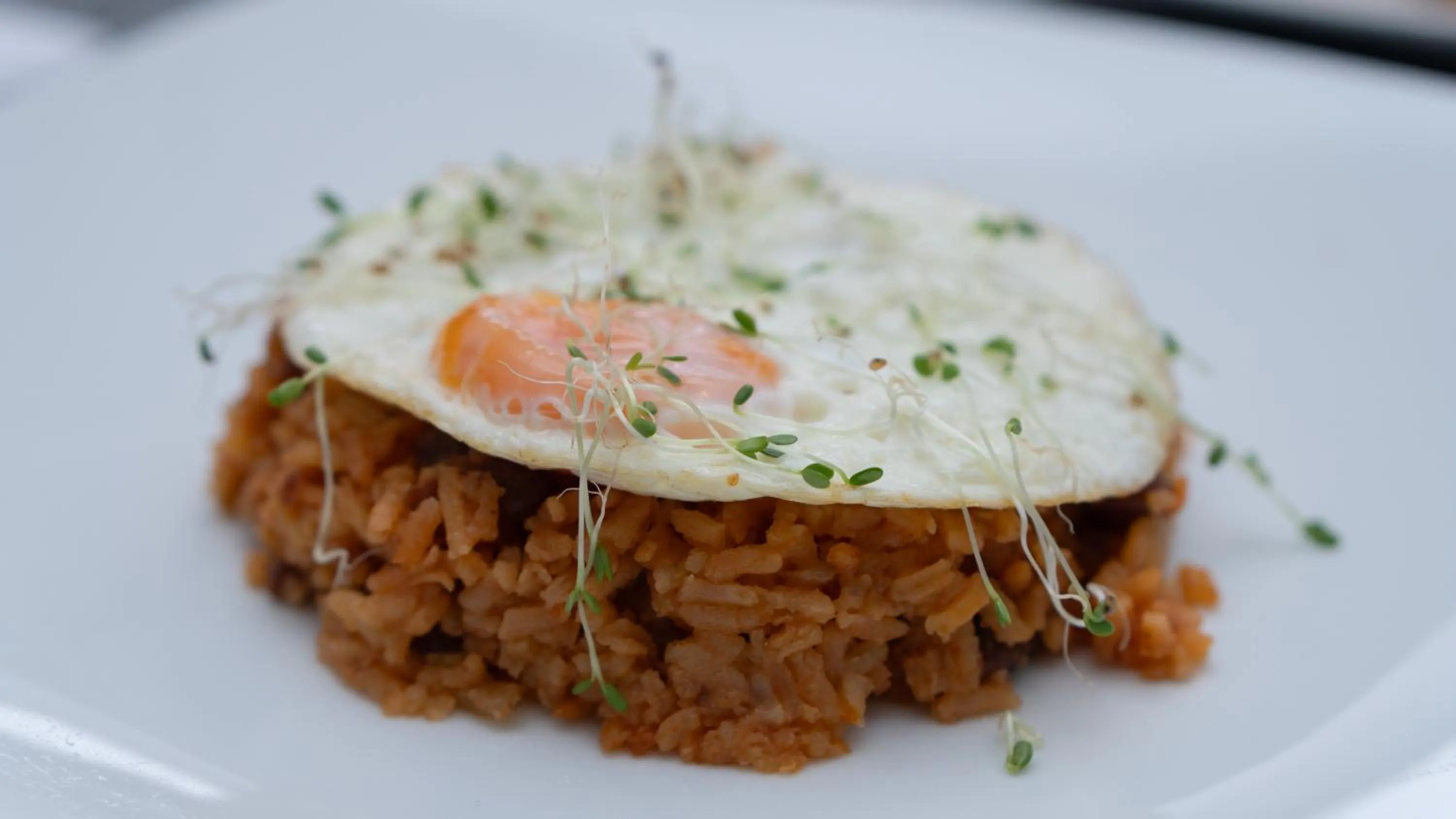 Buffet breakfast in Basic Hotel Chipichape by Hoteles MS