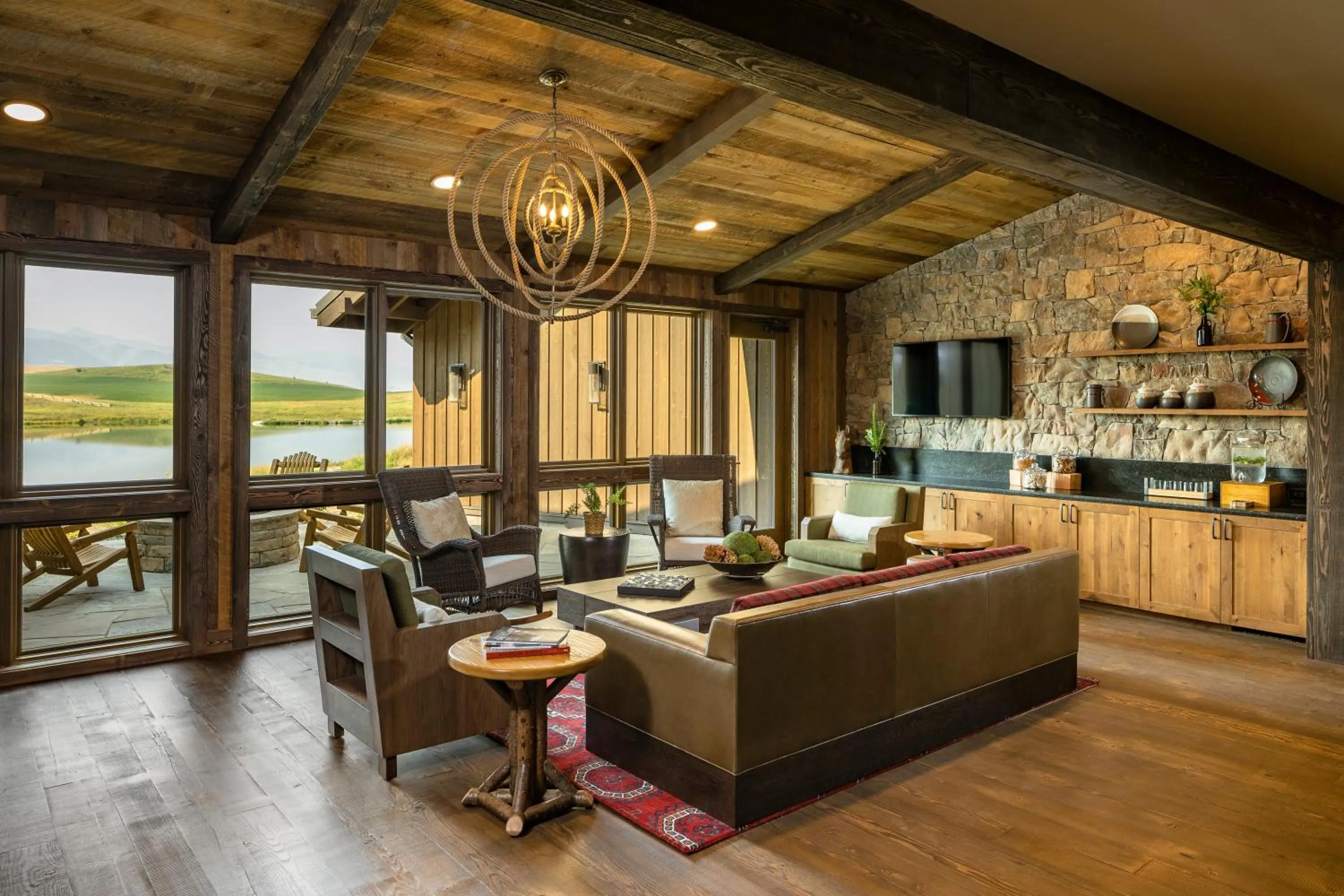 Communal lounge/ TV room in Sage Lodge