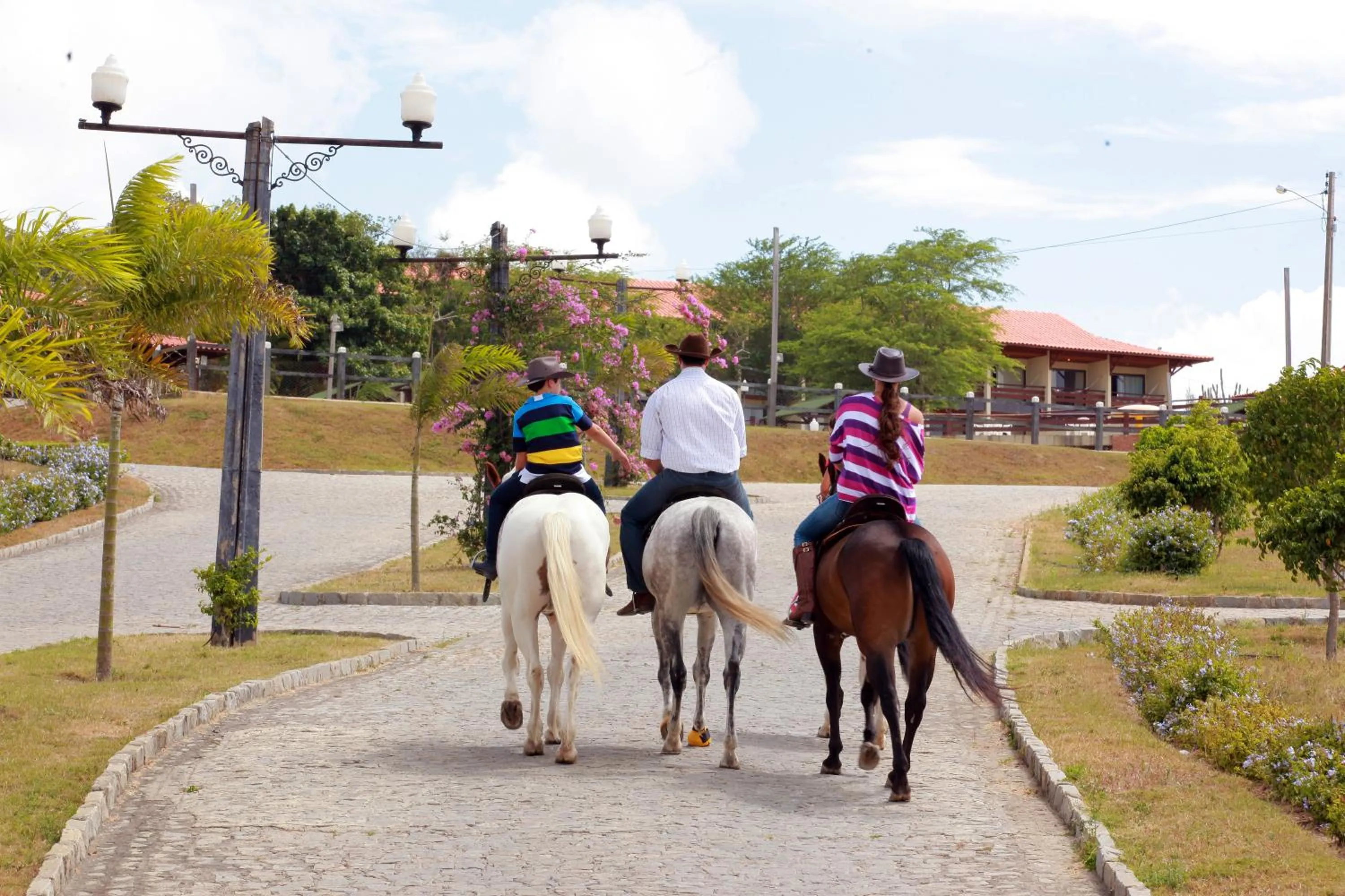 Day in Hotel Fazenda Monte Castelo