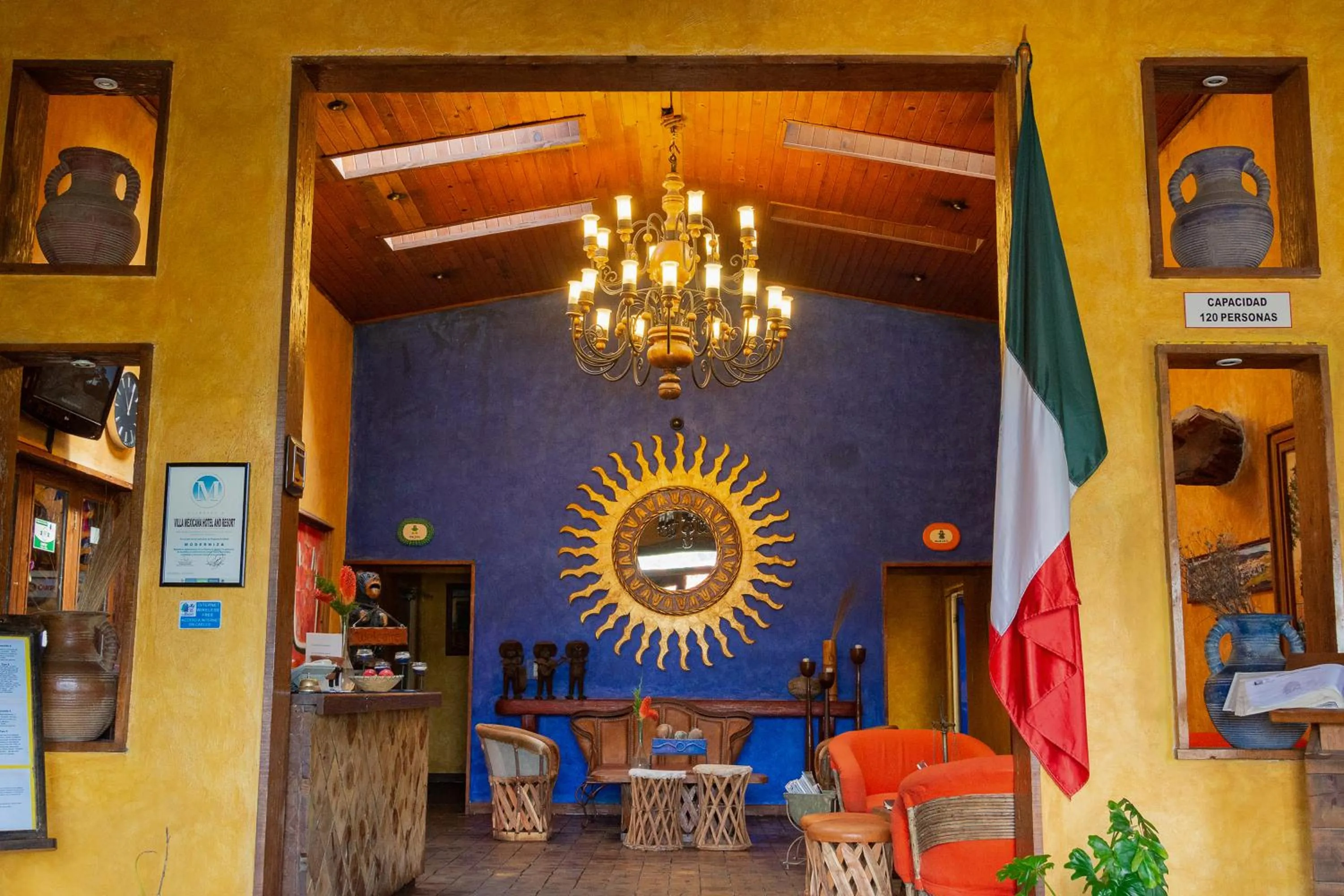 Lobby or reception in Villa Mexicana Creel Mountain Lodge