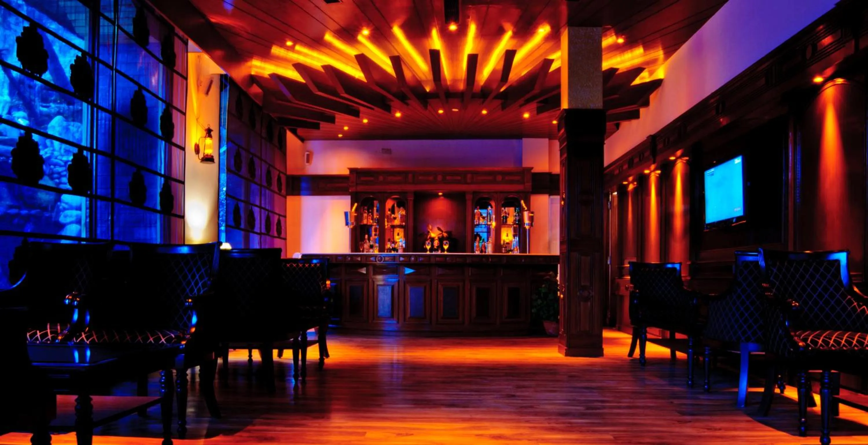 Lounge or bar in Mastiff Grand Manali Resort